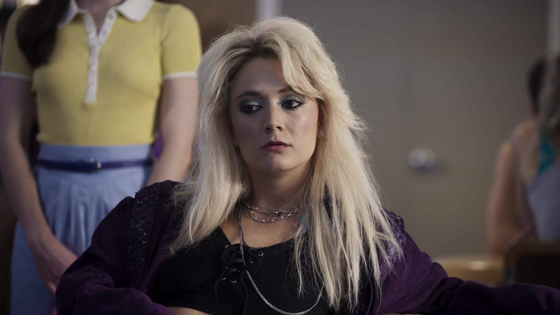 American_Horror_Story_S09E01_Camp_Redwood_1080p_1189.jpg
