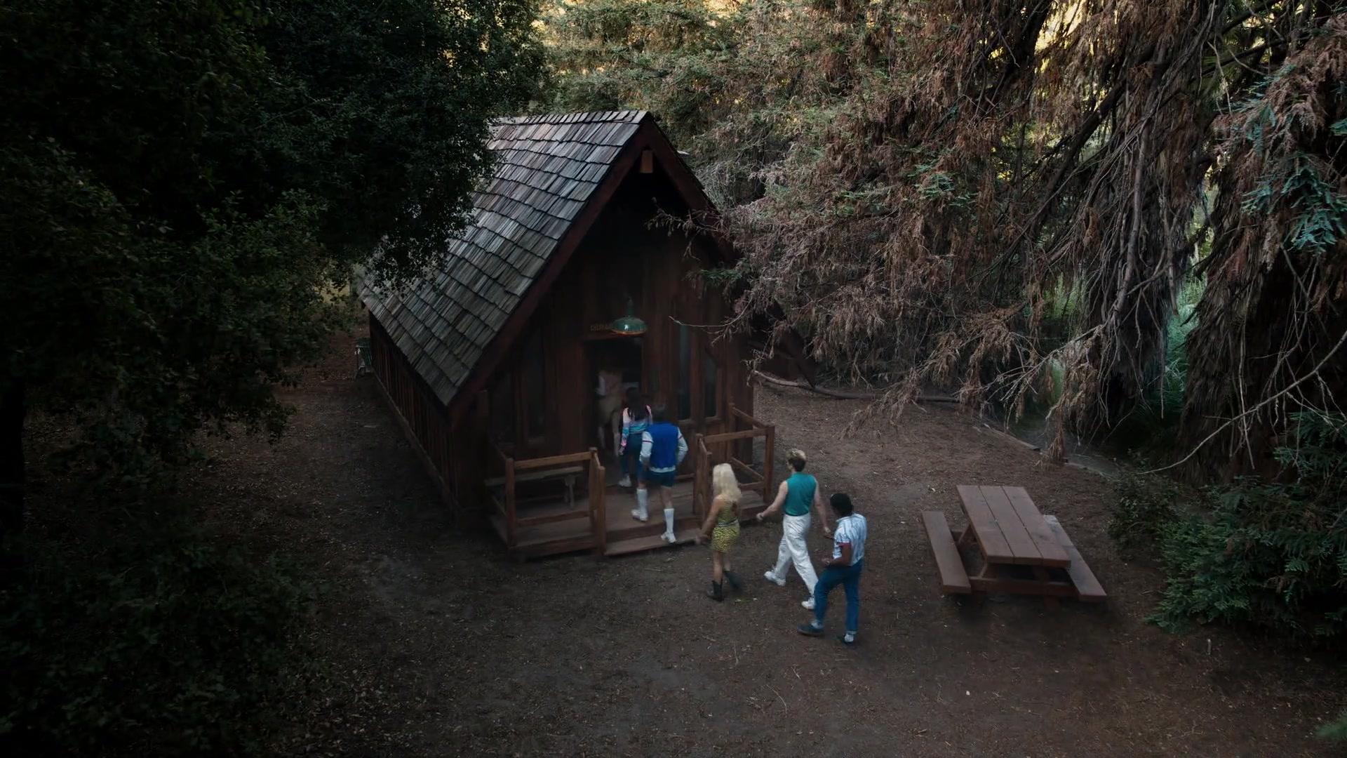 American_Horror_Story_S09E01_Camp_Redwood_1080p_2866.jpg