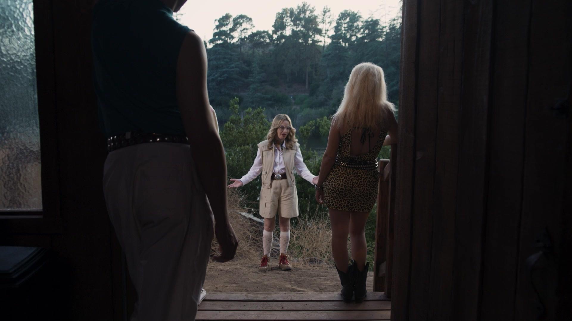 American_Horror_Story_S09E01_Camp_Redwood_1080p_2912.jpg