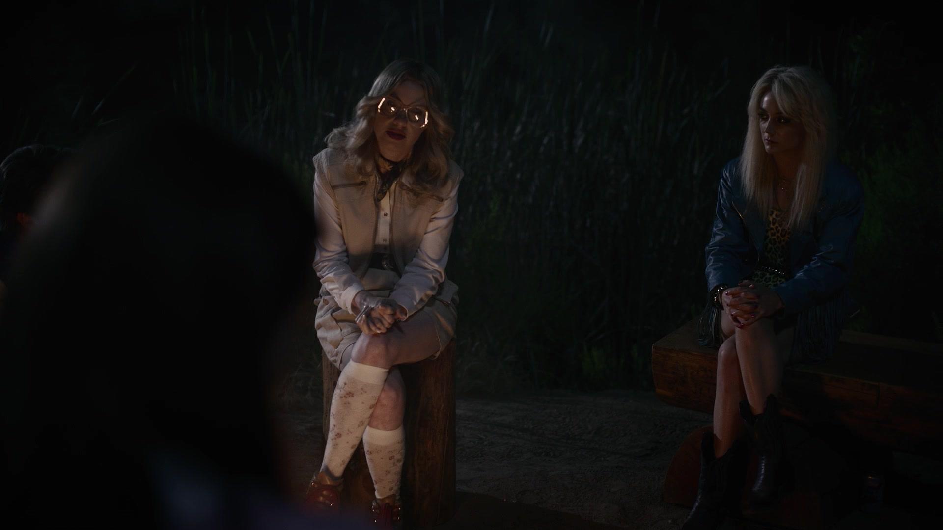 American_Horror_Story_S09E01_Camp_Redwood_1080p_3565.jpg