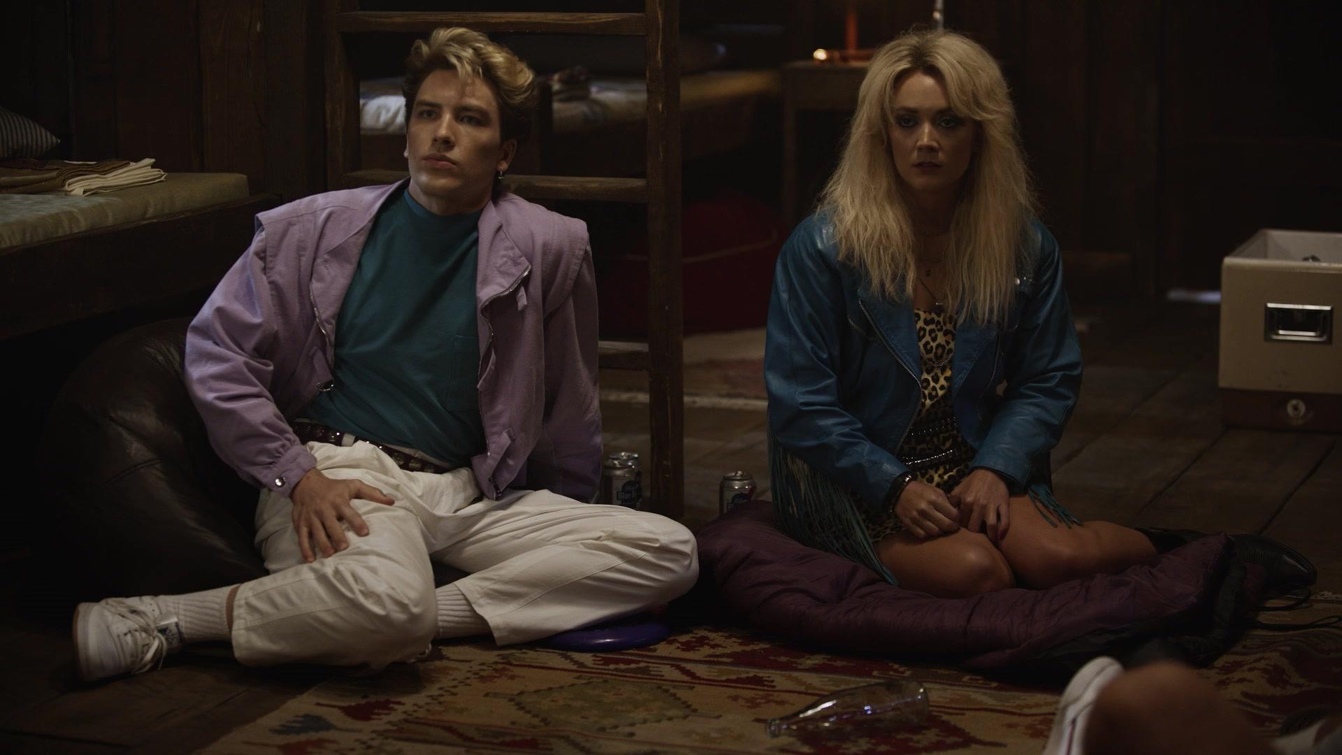 American_Horror_Story_S09E01_Camp_Redwood_1080p_4261.jpg