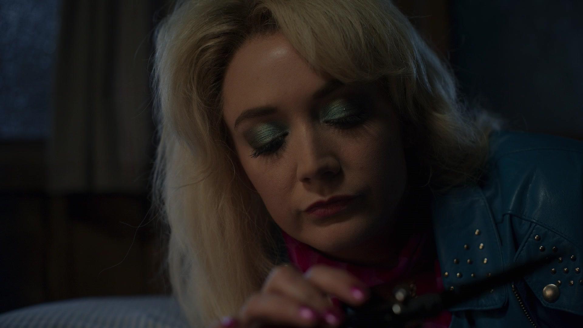 American_Horror_Story_S09E01_Camp_Redwood_1080p_6672.jpg