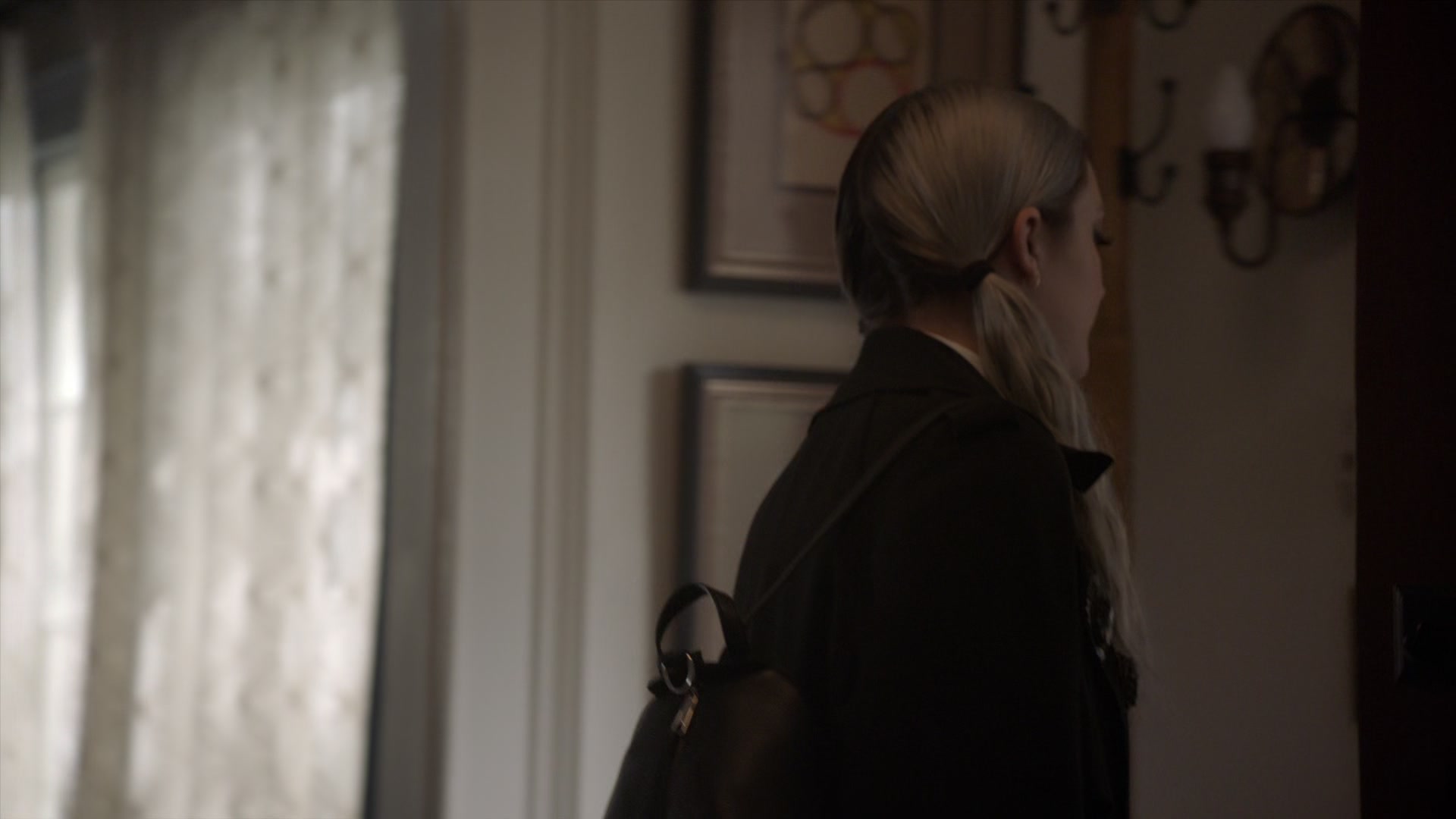 American_Horror_Story_S07_E02_Don_t_BeAfraid_of_the_Dark_1080p_BluRay_001560.jpg