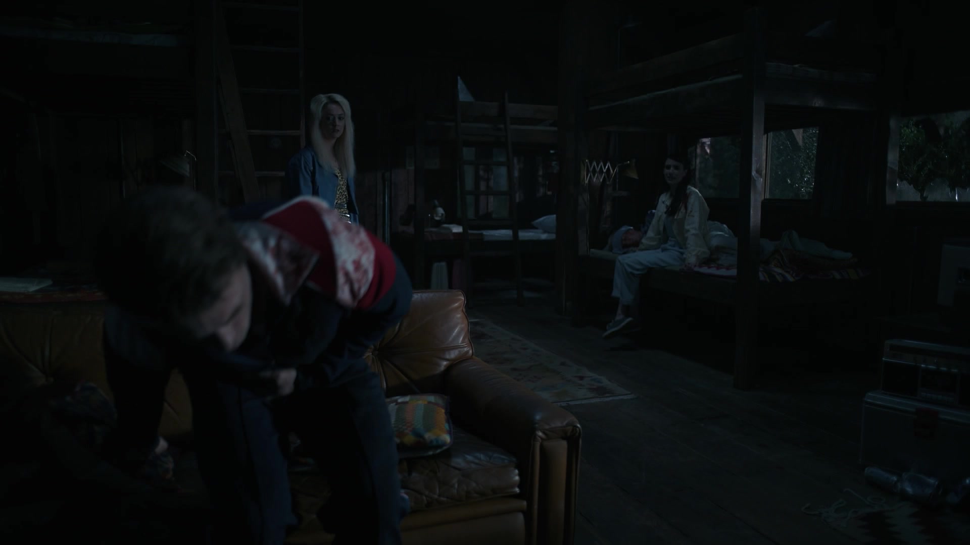 American_Horror_Story_S09E05_1984_Red_Dawn_1080p_IHBL_001382.jpg