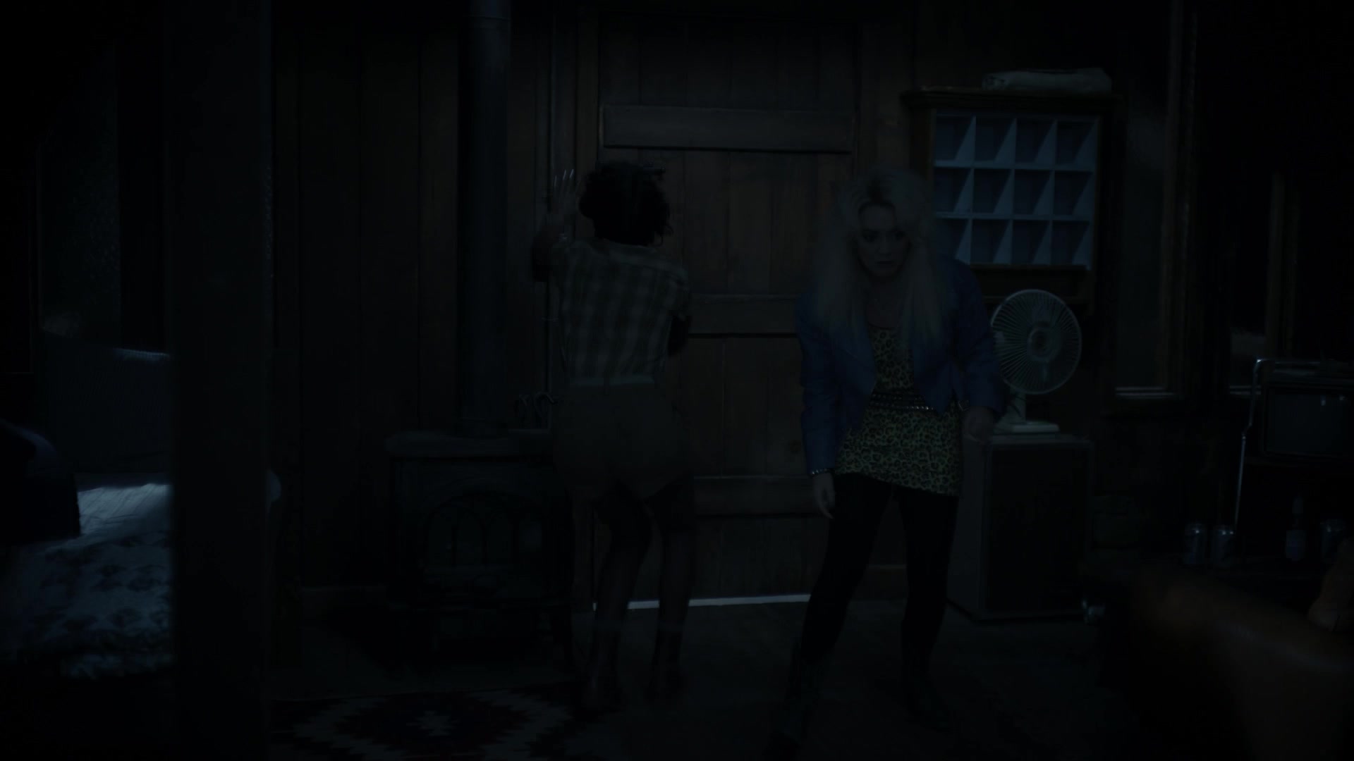American_Horror_Story_S09E05_1984_Red_Dawn_1080p_IHBL_002881.jpg