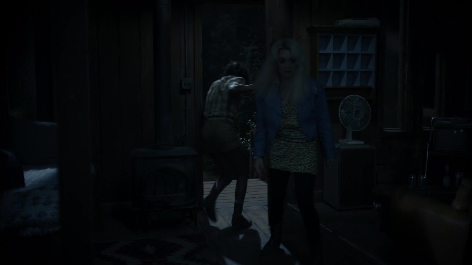 American_Horror_Story_S09E05_1984_Red_Dawn_1080p_IHBL_002884.jpg
