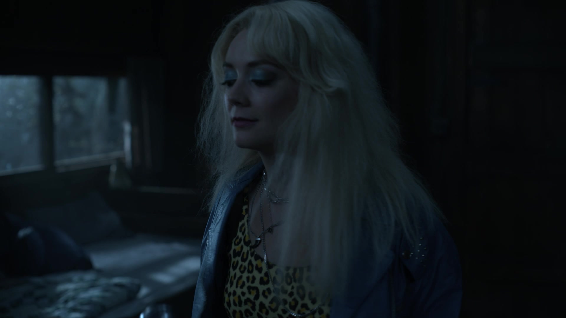 American_Horror_Story_S09E05_1984_Red_Dawn_1080p_IHBL_003248.jpg