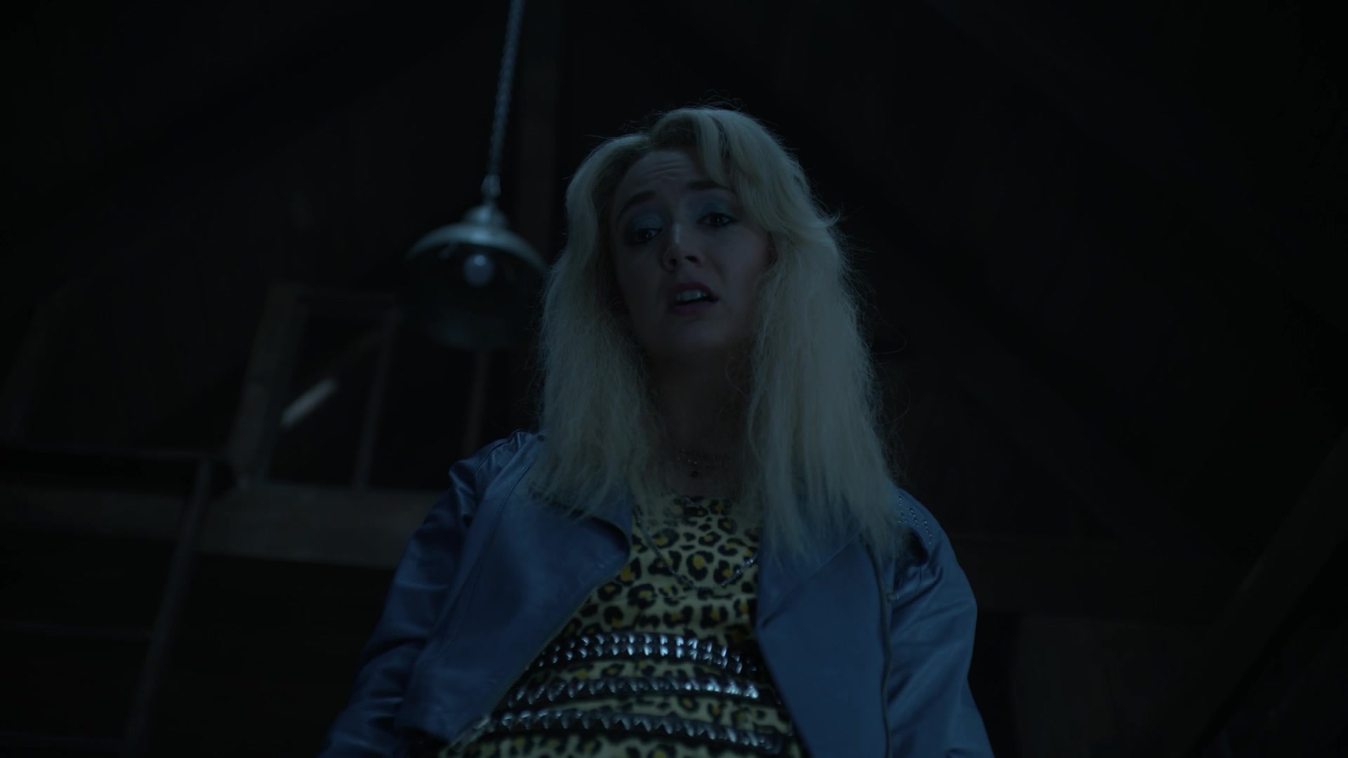American_Horror_Story_S09E05_1984_Red_Dawn_1080p_IHBL_003302.jpg