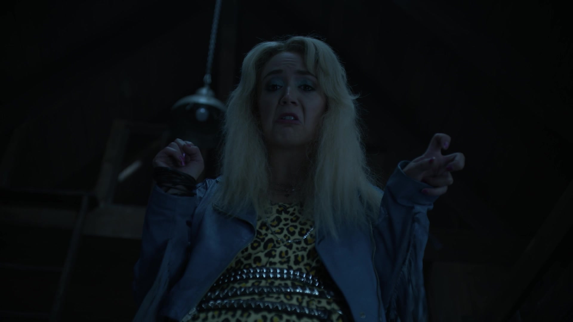American_Horror_Story_S09E05_1984_Red_Dawn_1080p_IHBL_003306.jpg