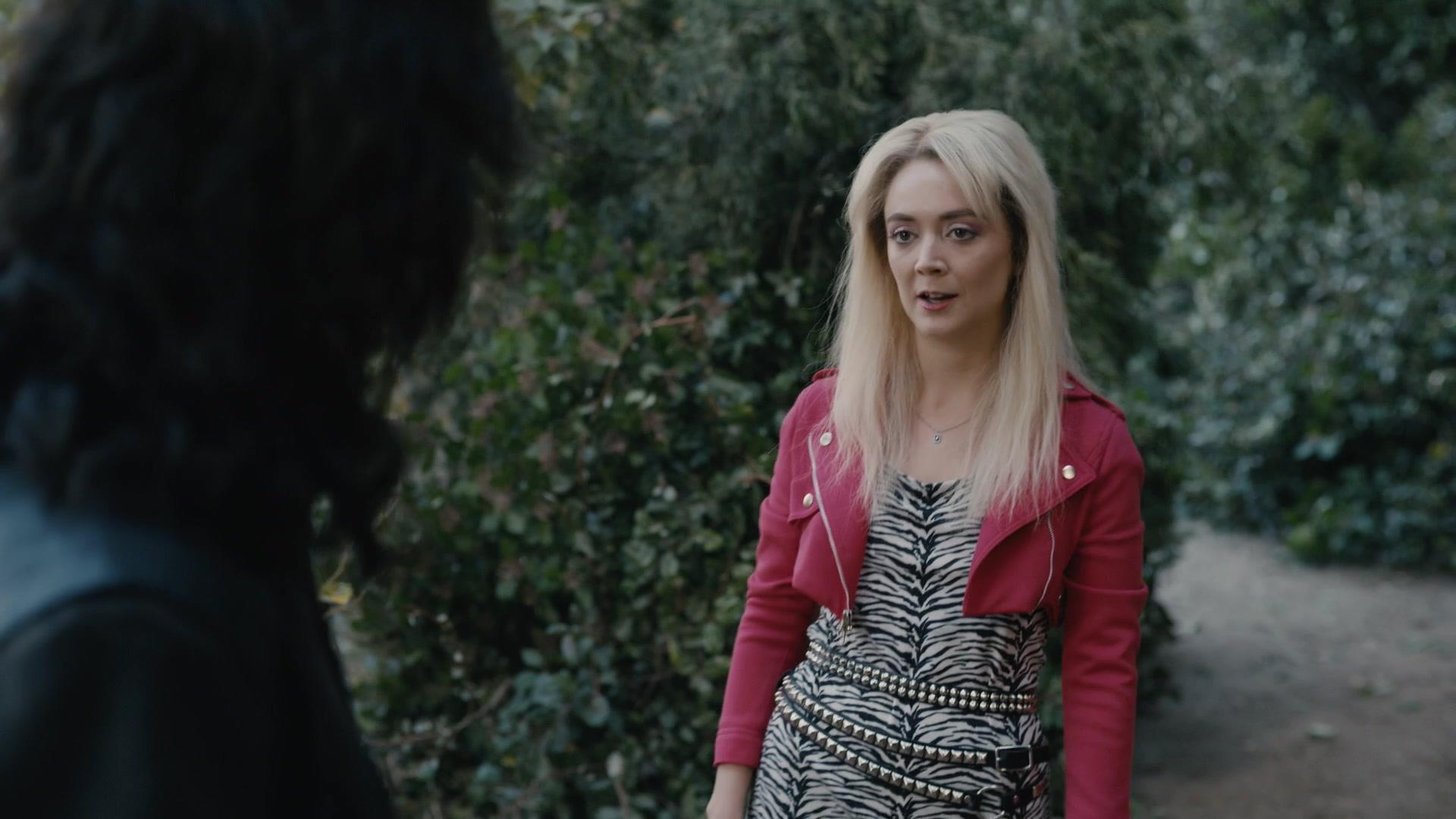 American_Horror_Story_S09E09_1080p__2369.jpg American_Horror_Story_S09E09_1080p__2369.jpg
