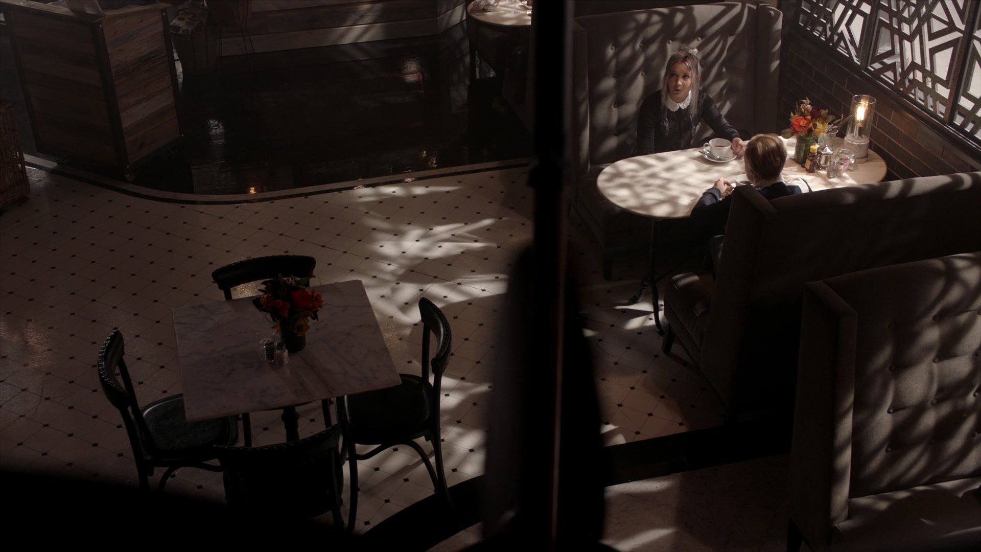 American_Horror_Story_S07_E04_11_9_1080p_BluRay_005686.jpg