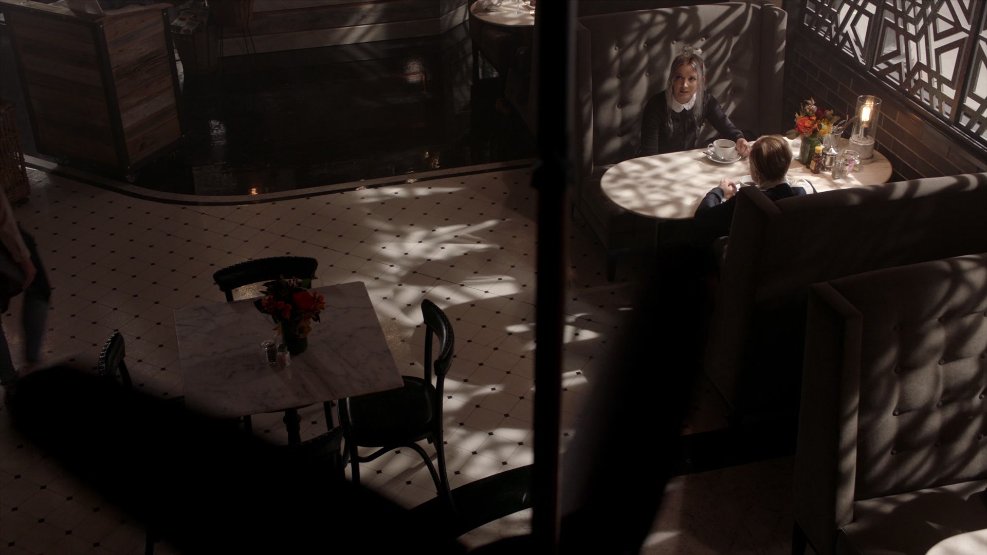 American_Horror_Story_S07_E04_11_9_1080p_BluRay_005688.jpg