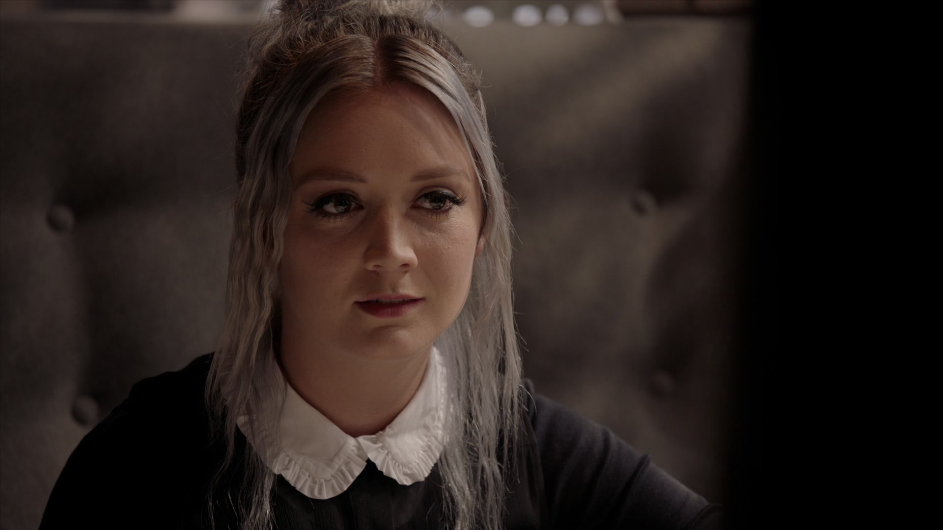 American_Horror_Story_S07_E04_11_9_1080p_BluRay_005703.jpg