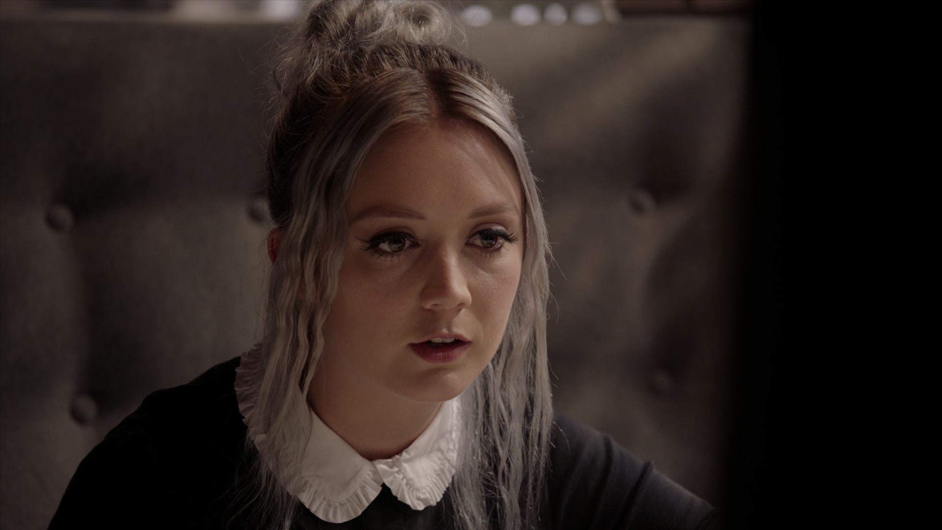 American_Horror_Story_S07_E04_11_9_1080p_BluRay_005776.jpg