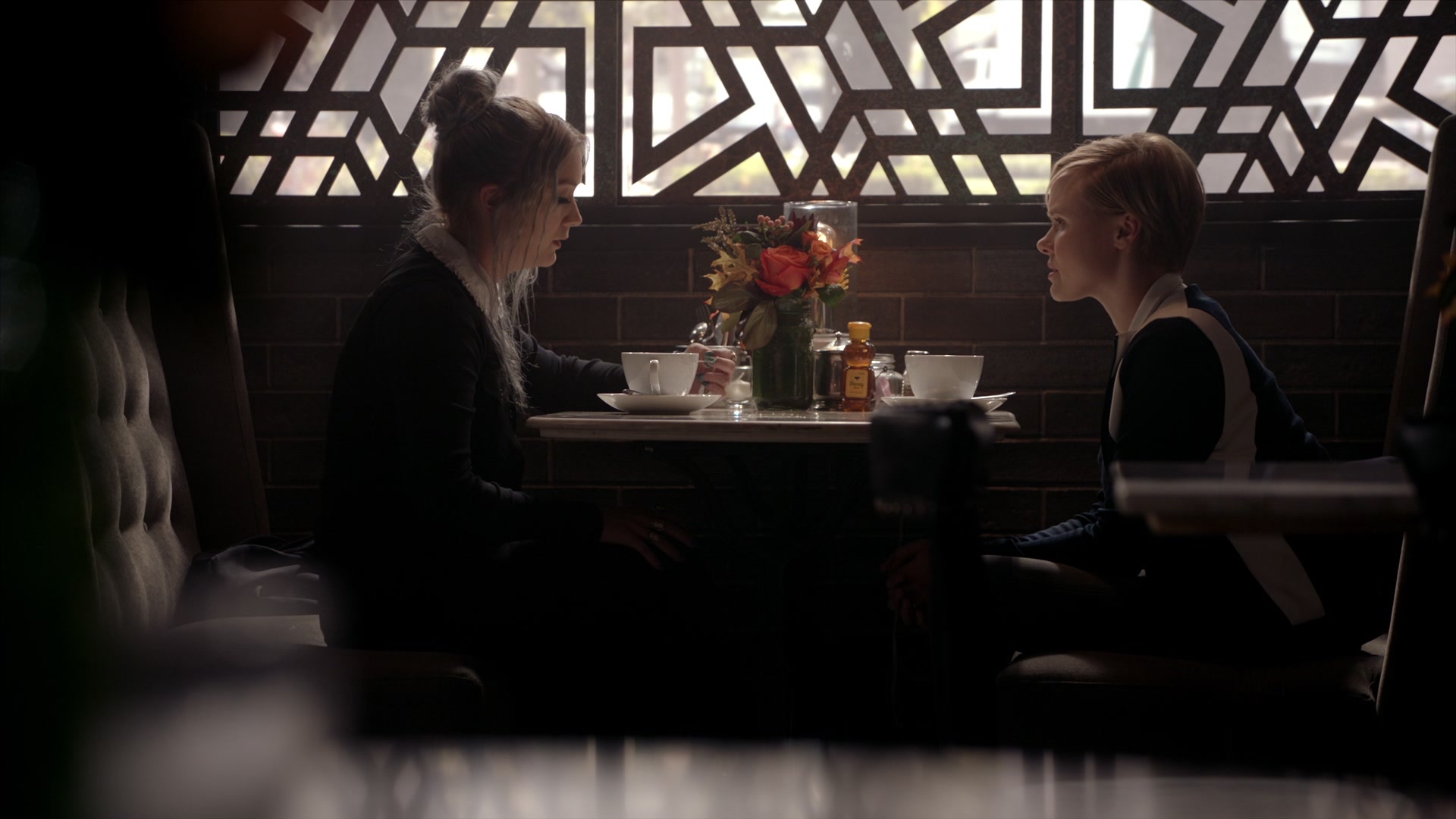 American_Horror_Story_S07_E04_11_9_1080p_BluRay_005798.jpg