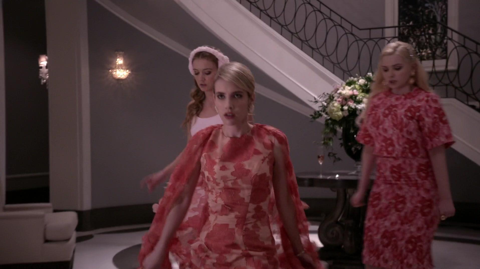 Scream_Queens_2015_S01E01E02_Pilot-Hell_Week_02509.jpg