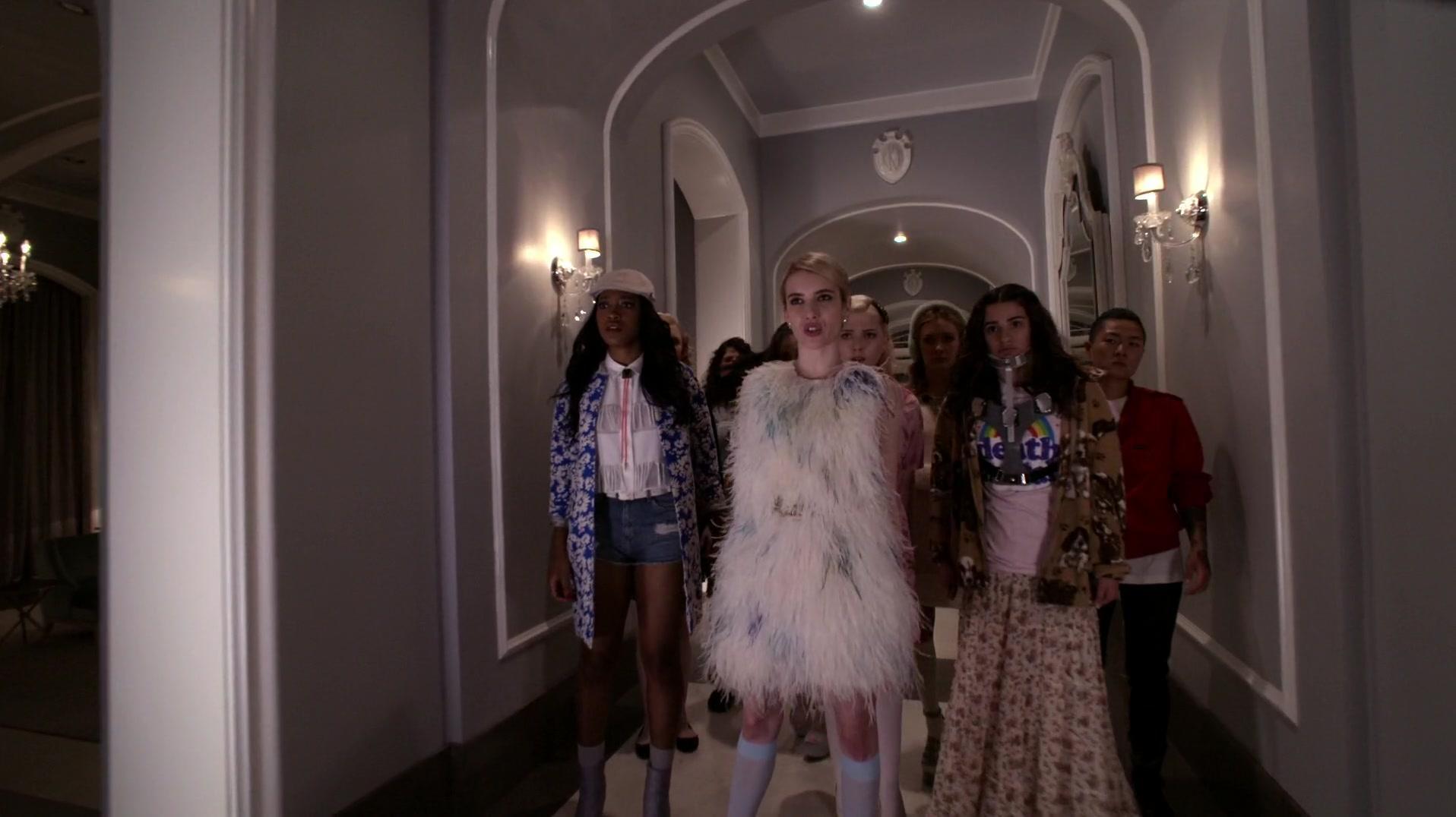 Scream_Queens_2015_S01E01E02_Pilot-Hell_Week_04220.jpg
