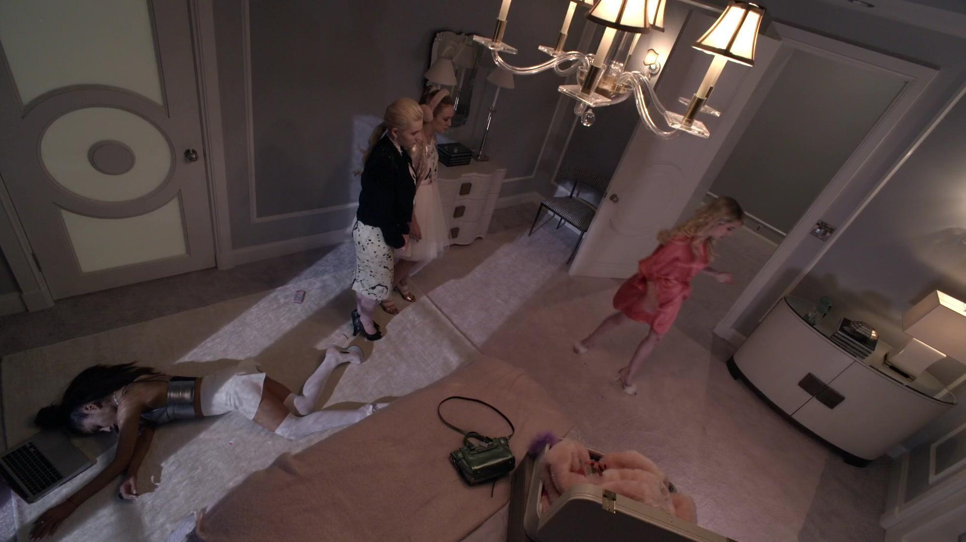 Scream_Queens_2015_S01E01E02_Pilot-Hell_Week_05862.jpg