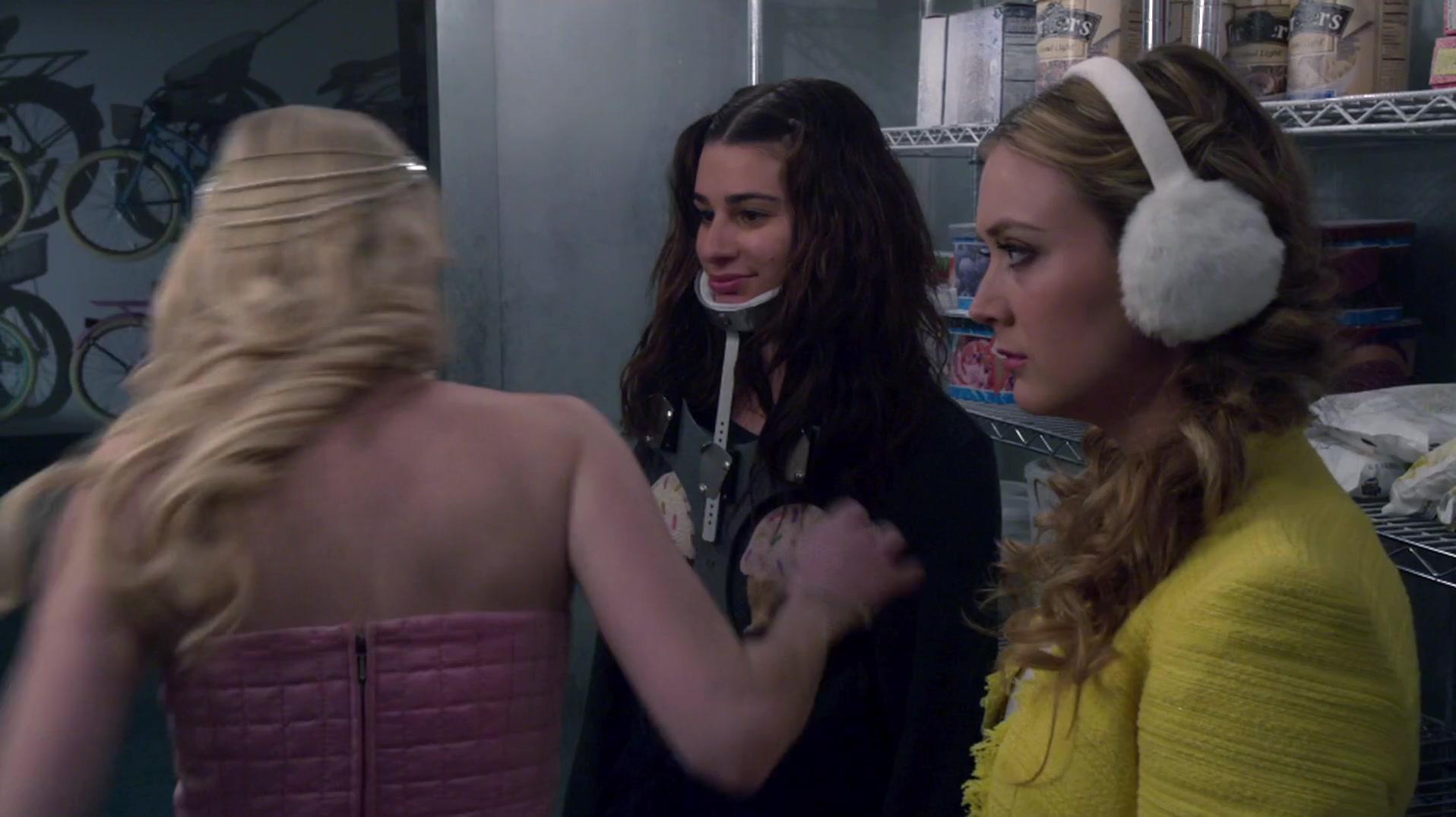 Scream_Queens_2015_S01E01E02_Pilot-Hell_Week_07490.jpg