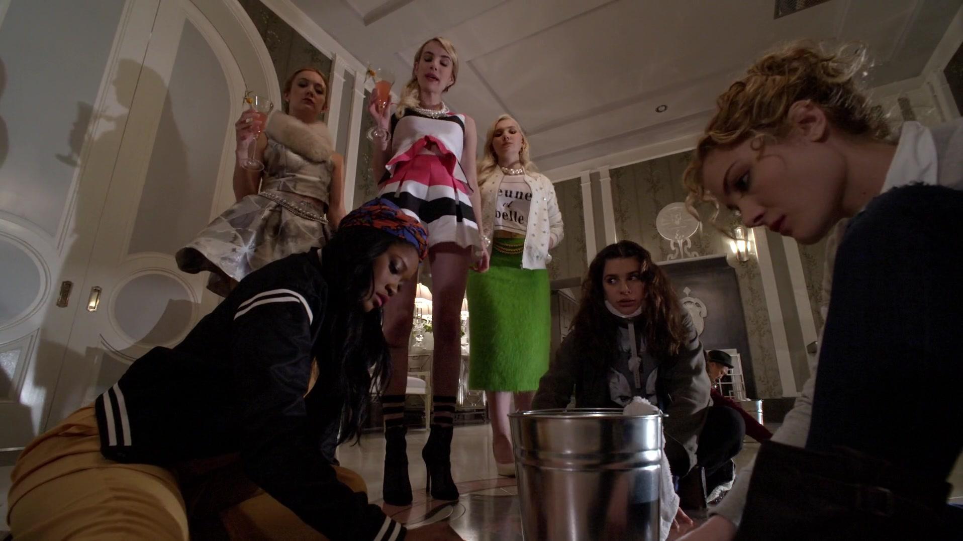 Scream_Queens_2015_S01E01E02_Pilot-Hell_Week_07896.jpg