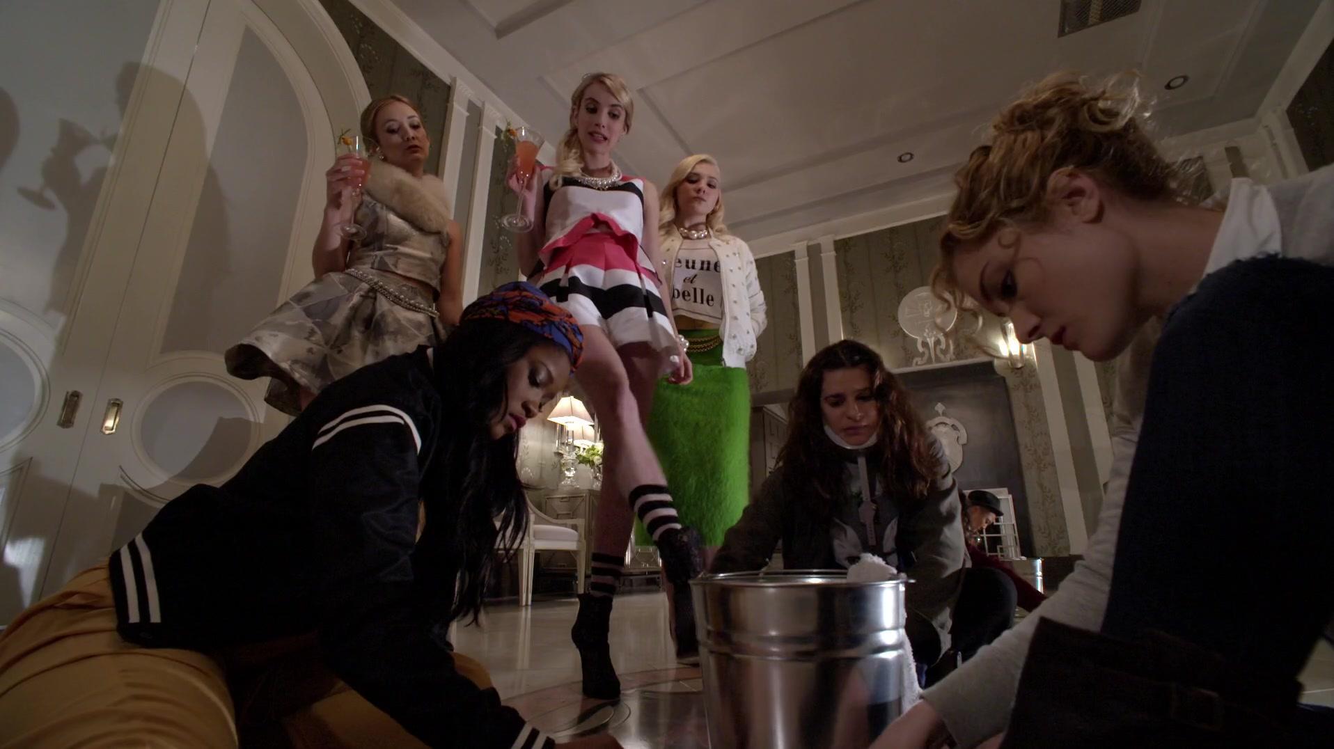 Scream_Queens_2015_S01E01E02_Pilot-Hell_Week_07908.jpg
