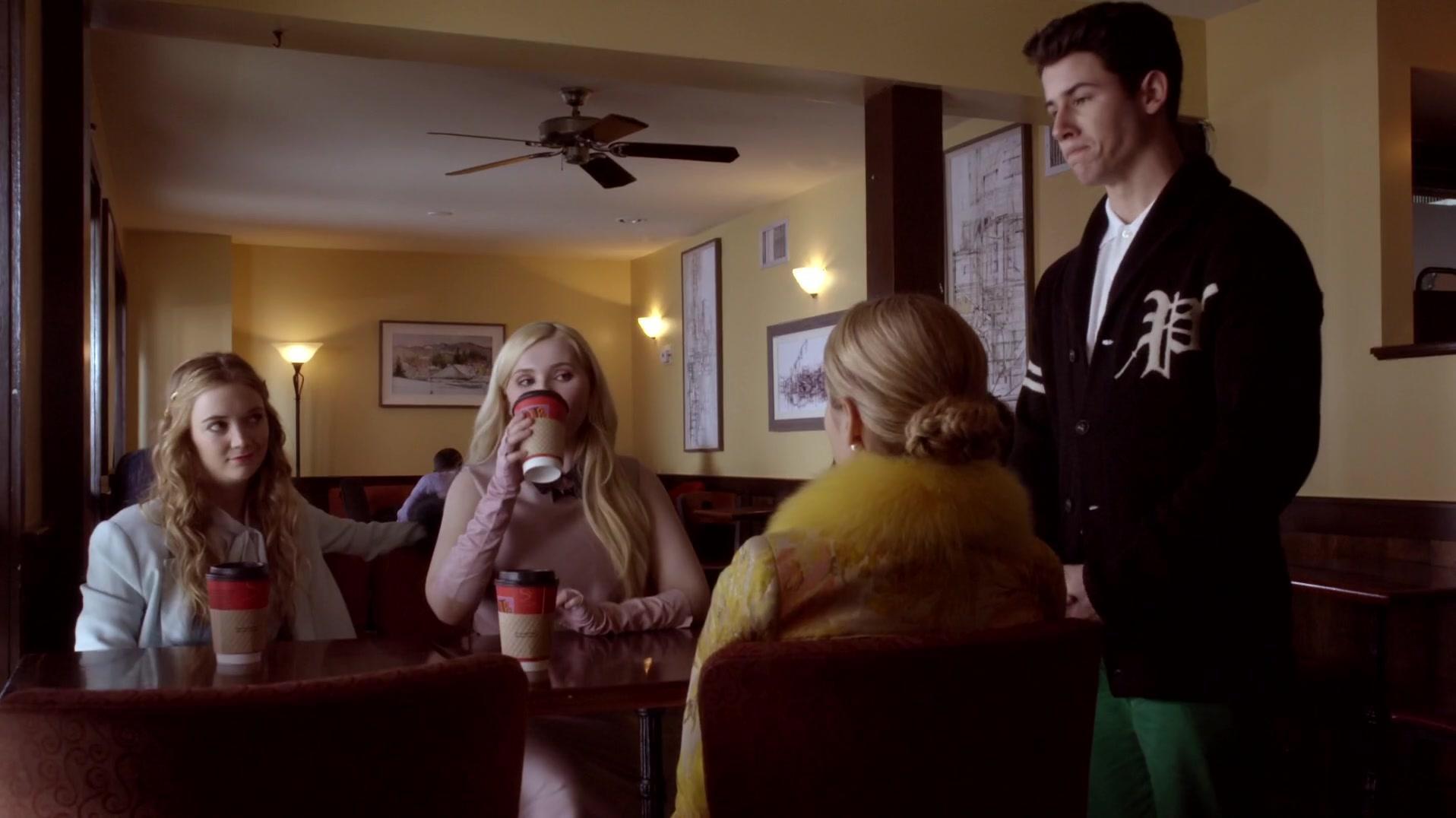 Scream_Queens_2015_S01E01E02_Pilot-Hell_Week_10650.jpg