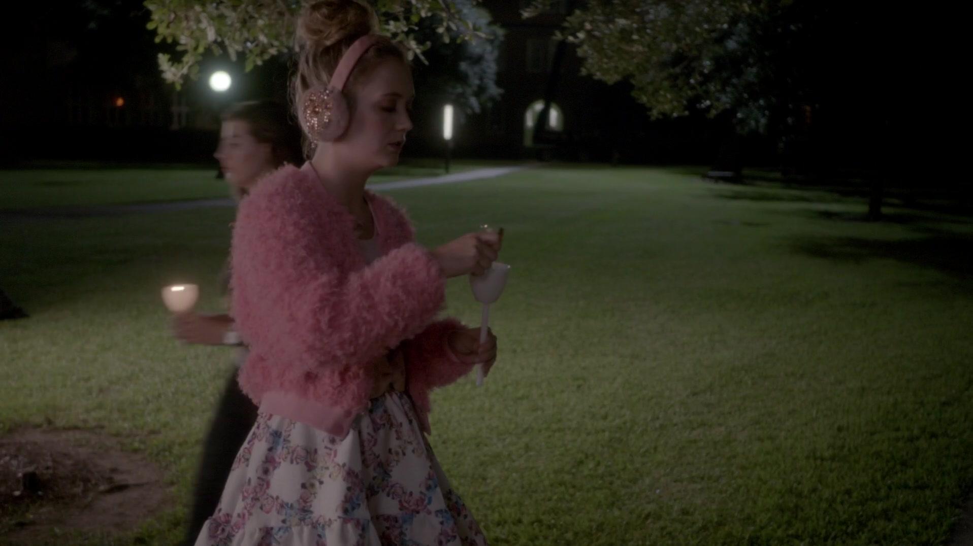 Scream_Queens_2015_S01E03_Chainsaw_1140.jpg