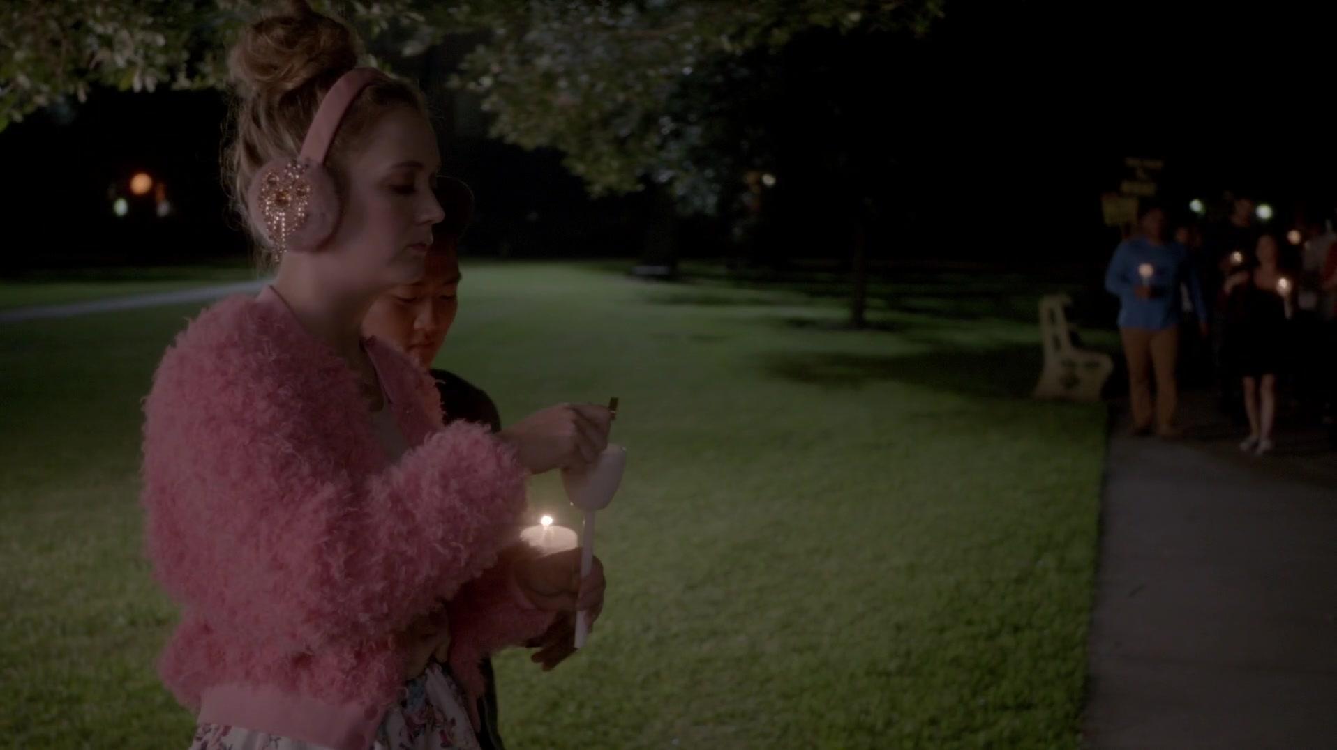 Scream_Queens_2015_S01E03_Chainsaw_1146.jpg