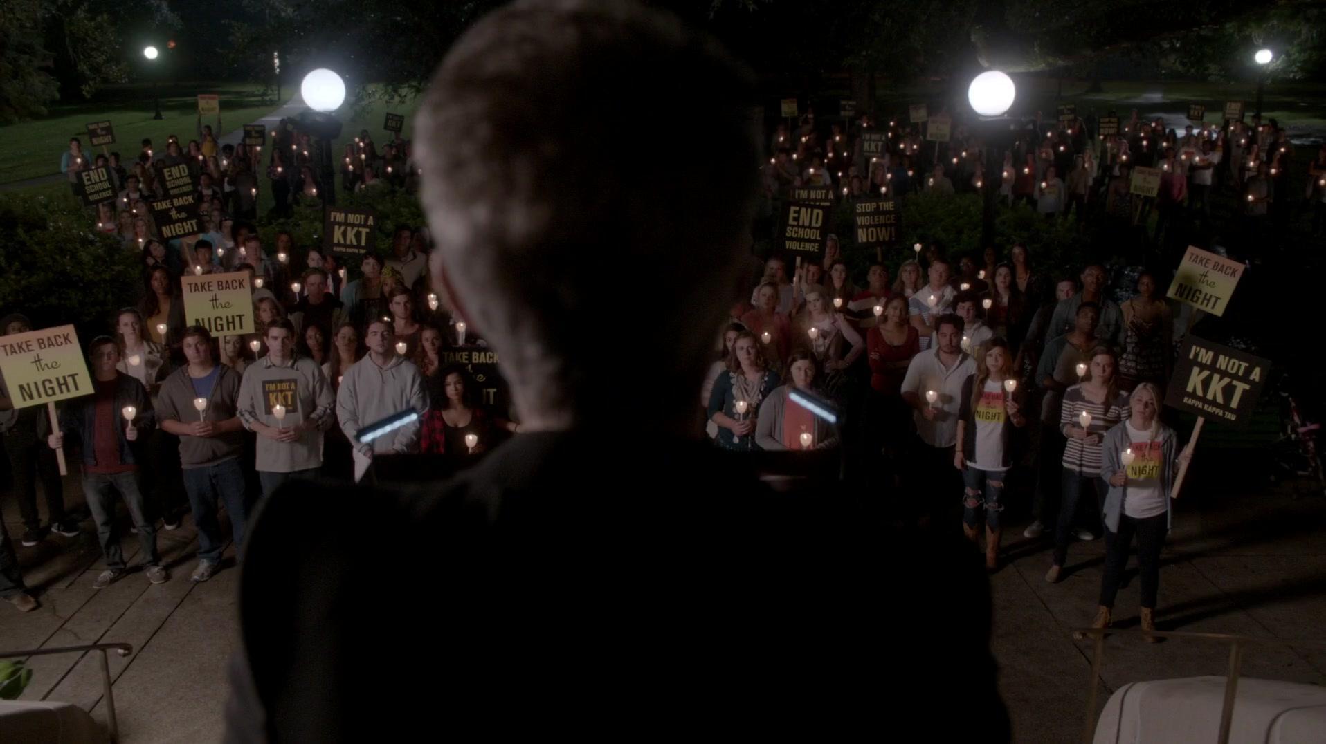 Scream_Queens_2015_S01E03_Chainsaw_1221.jpg