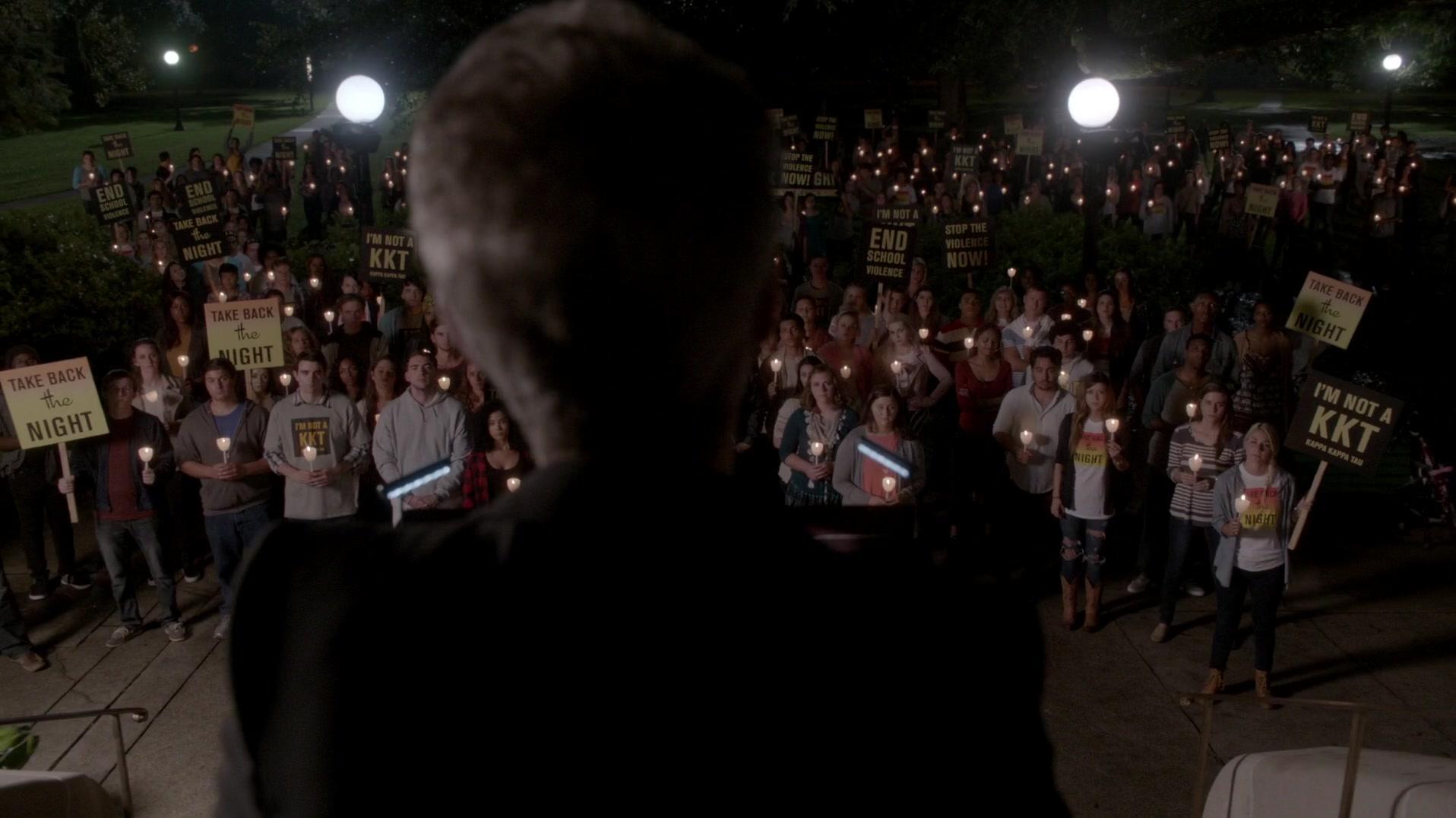 Scream_Queens_2015_S01E03_Chainsaw_1222.jpg