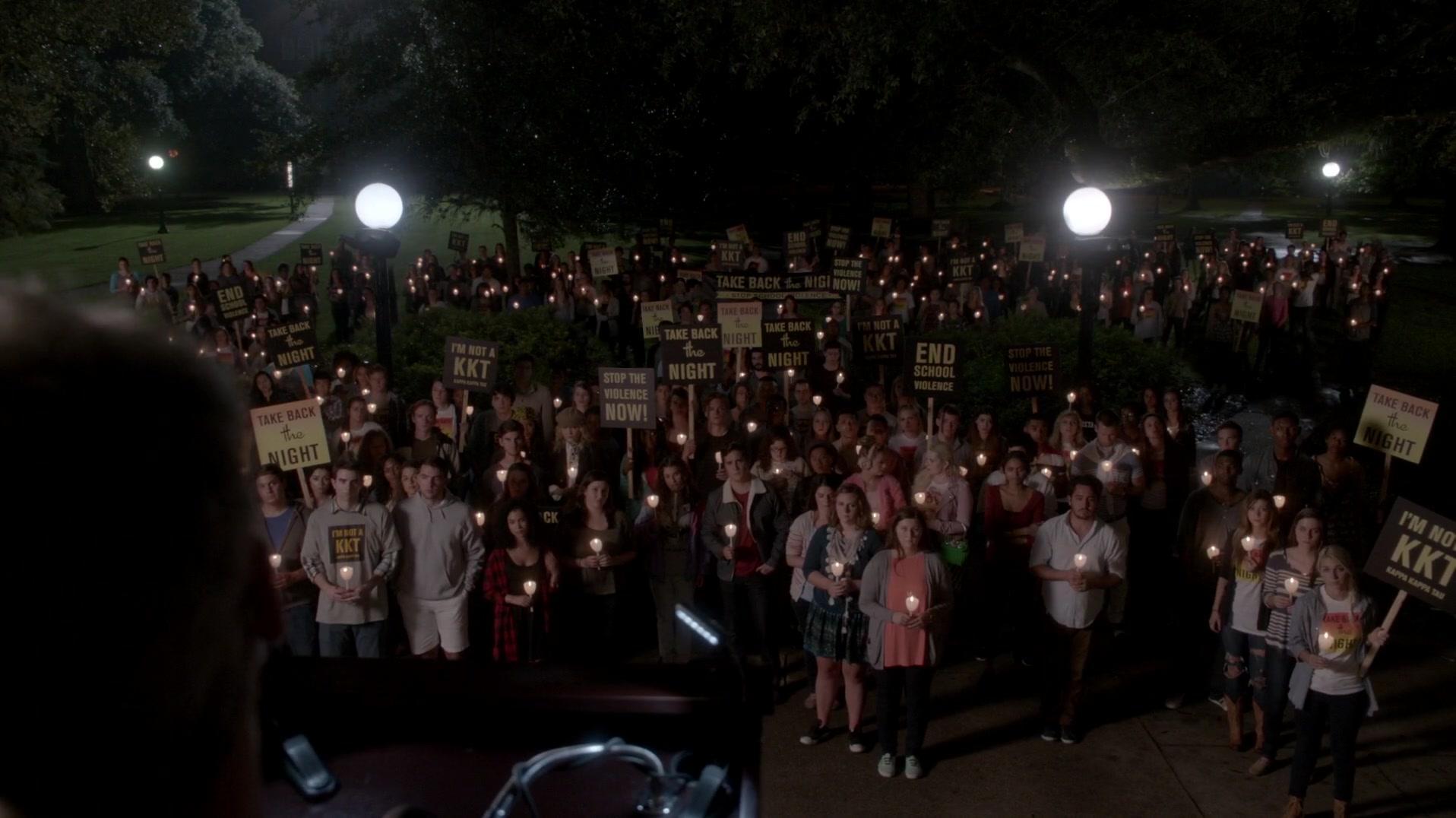 Scream_Queens_2015_S01E03_Chainsaw_1436.jpg