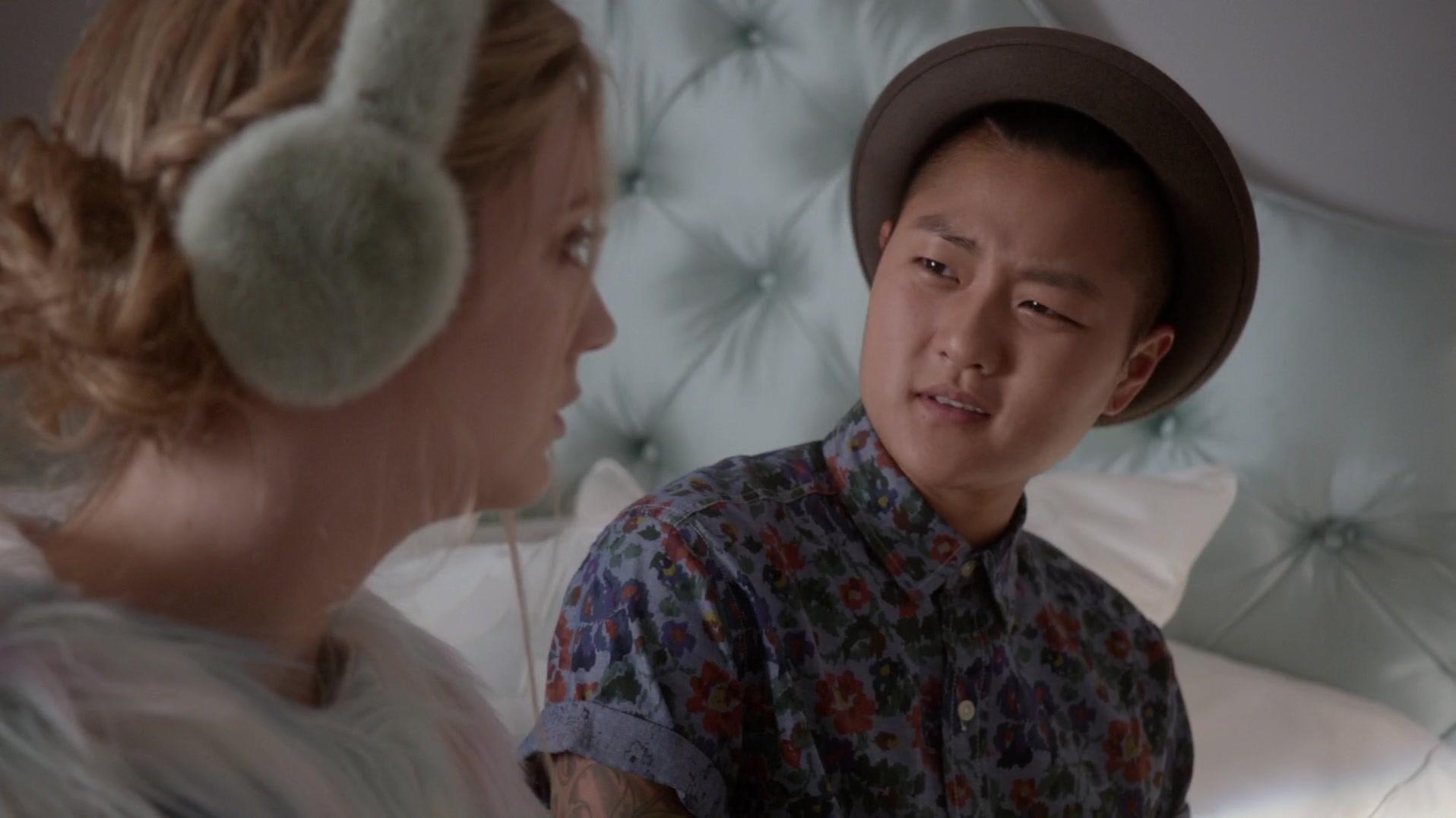Scream_Queens_2015_S01E03_Chainsaw_3349.jpg