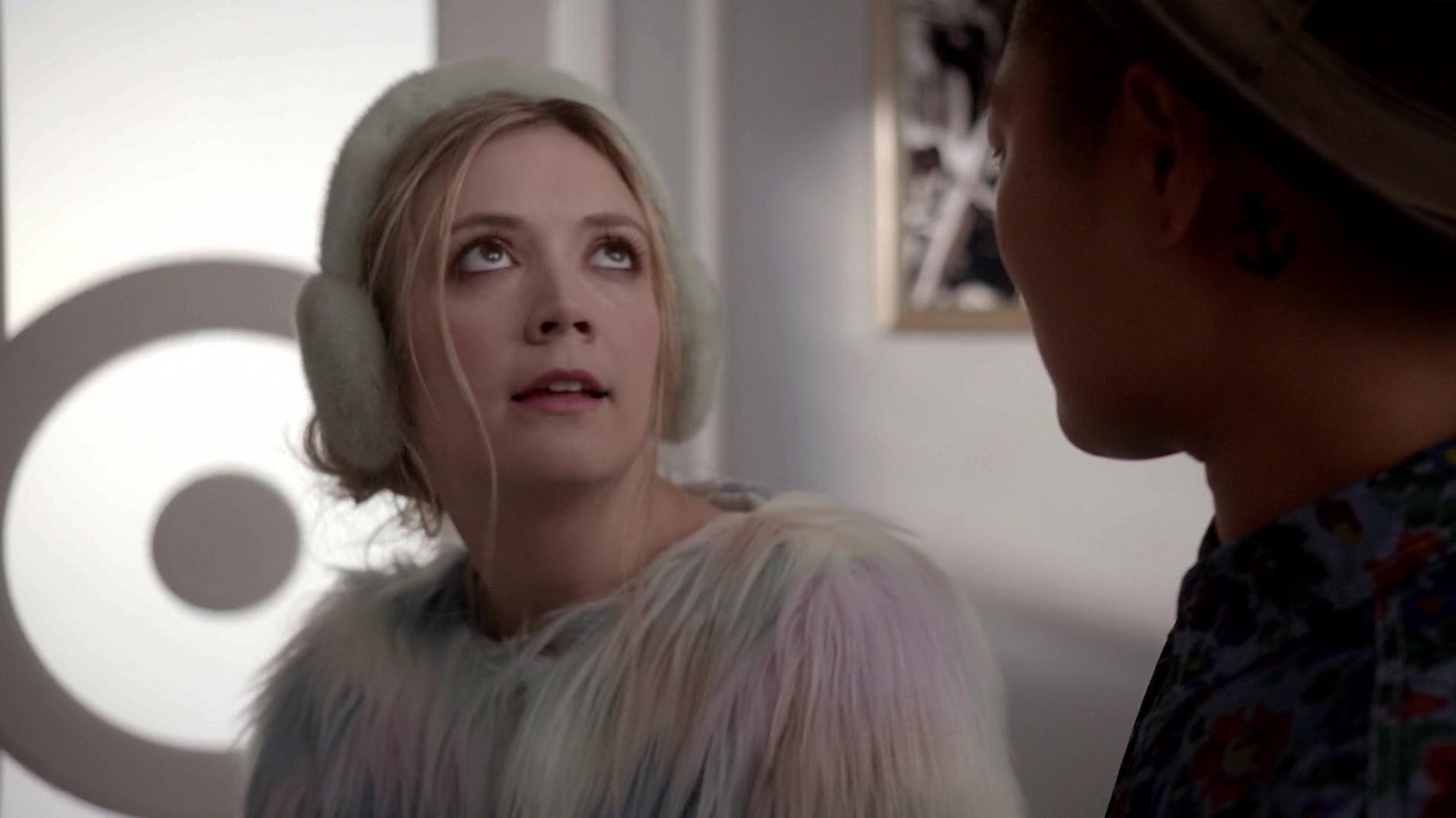 Scream_Queens_2015_S01E03_Chainsaw_3370.jpg