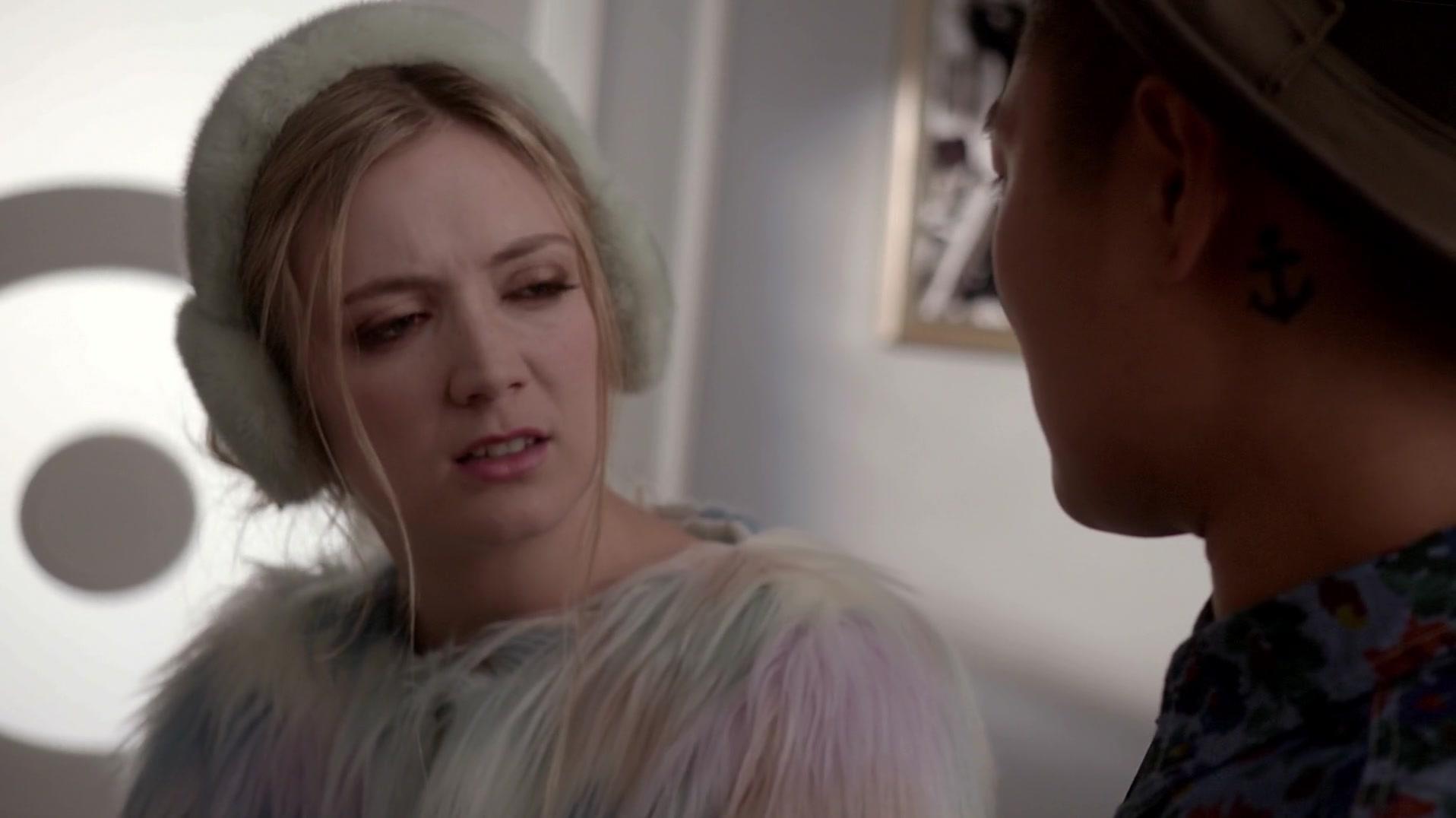 Scream_Queens_2015_S01E03_Chainsaw_3399.jpg