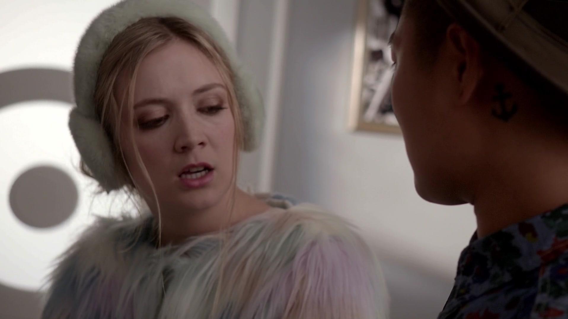 Scream_Queens_2015_S01E03_Chainsaw_3402.jpg
