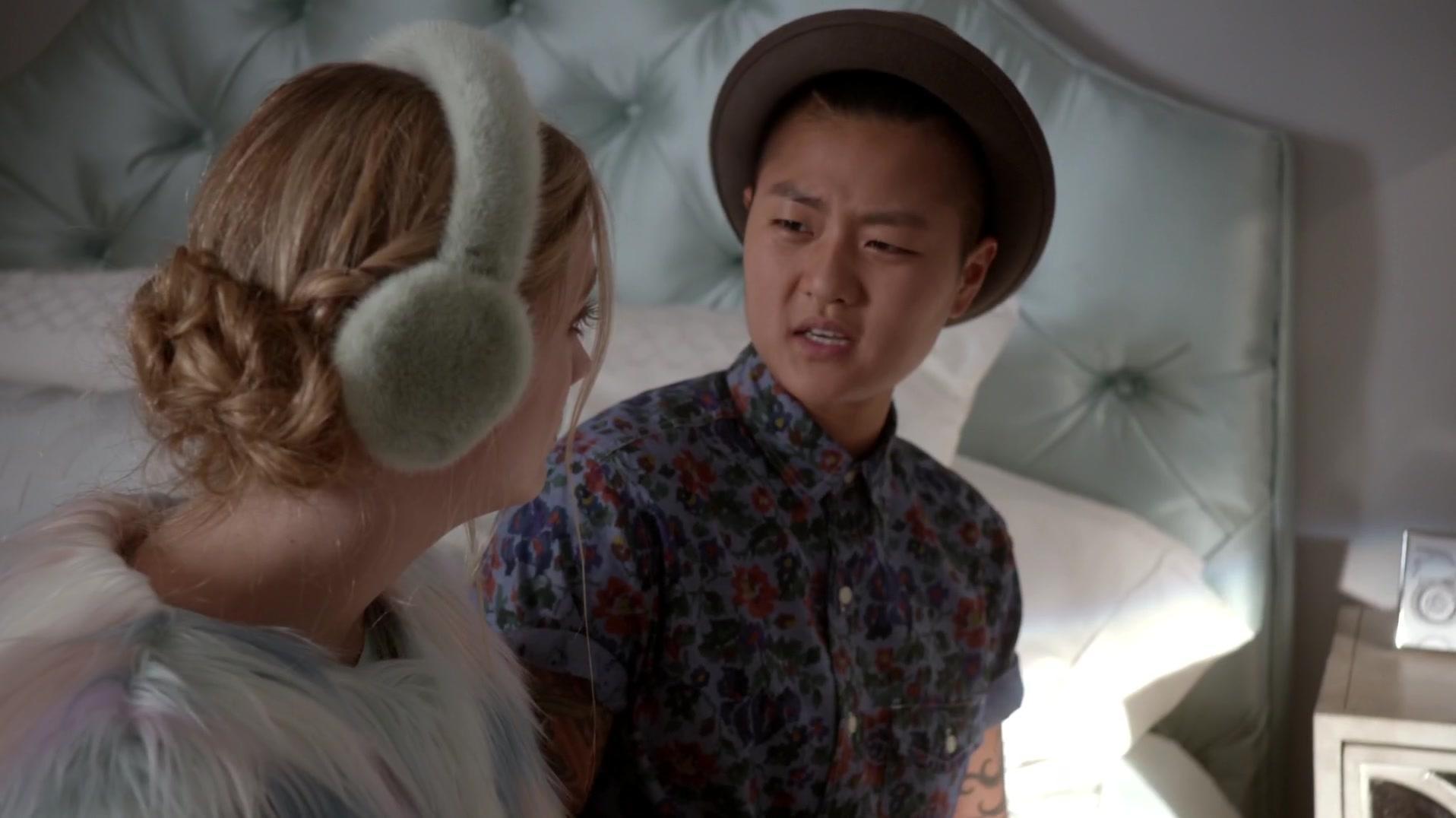 Scream_Queens_2015_S01E03_Chainsaw_3417.jpg