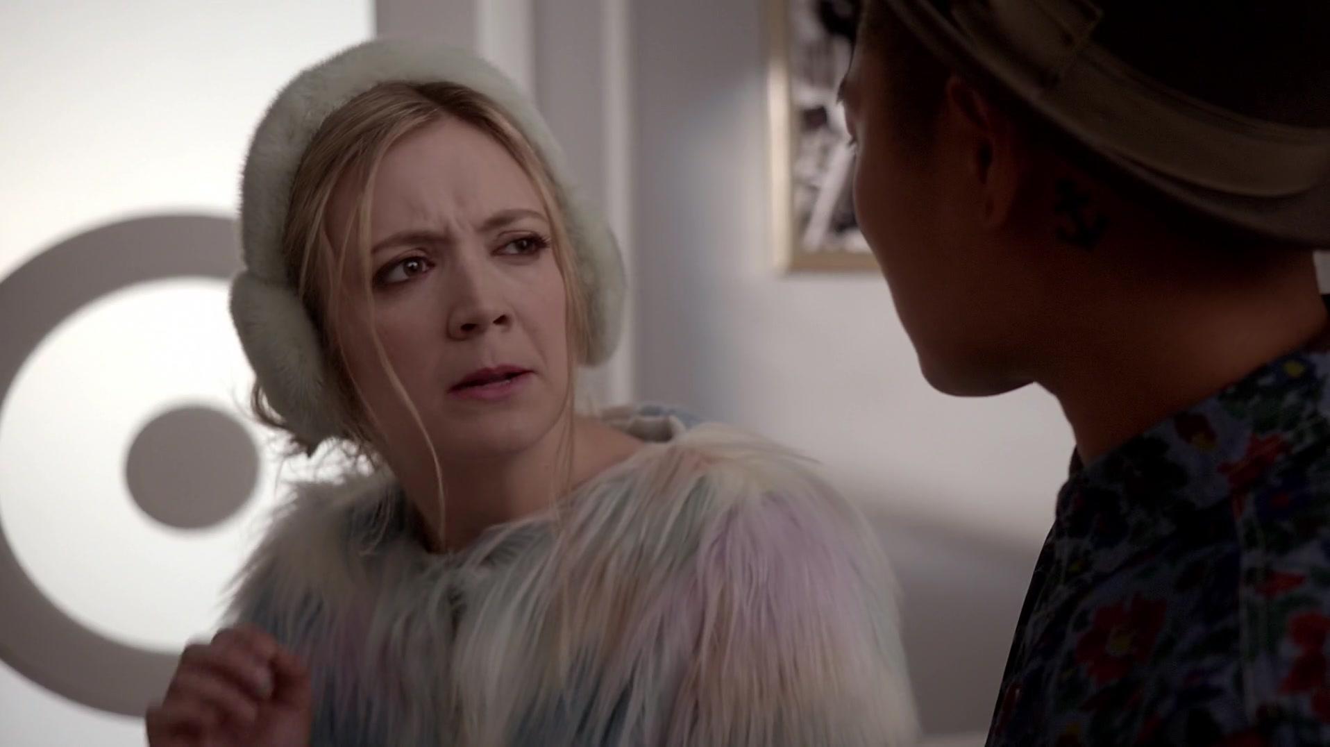 Scream_Queens_2015_S01E03_Chainsaw_3451.jpg
