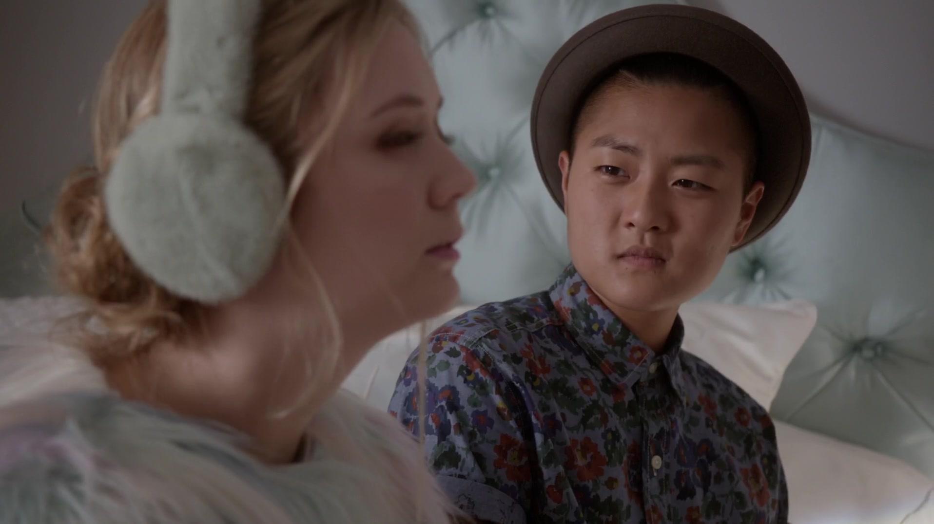 Scream_Queens_2015_S01E03_Chainsaw_3509.jpg