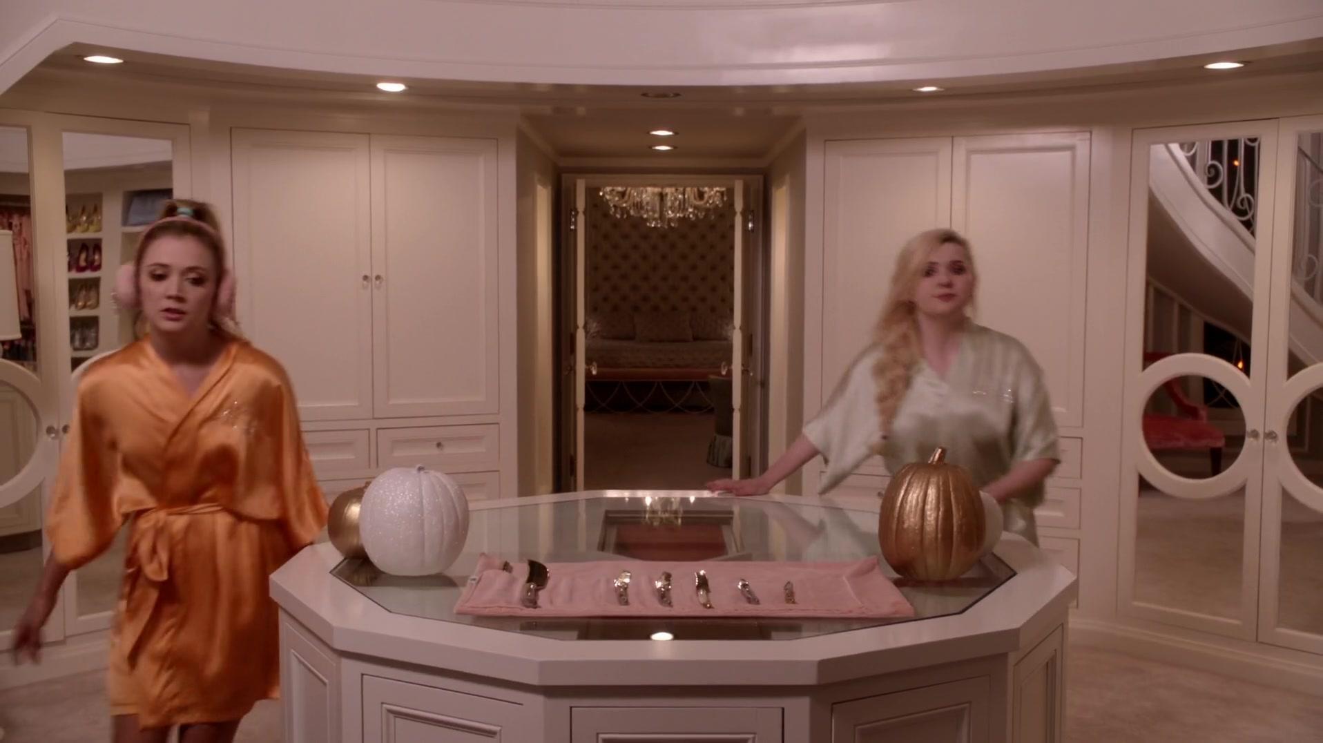 Scream_Queens_2015_S01E04_Haunted_House_2232.jpg