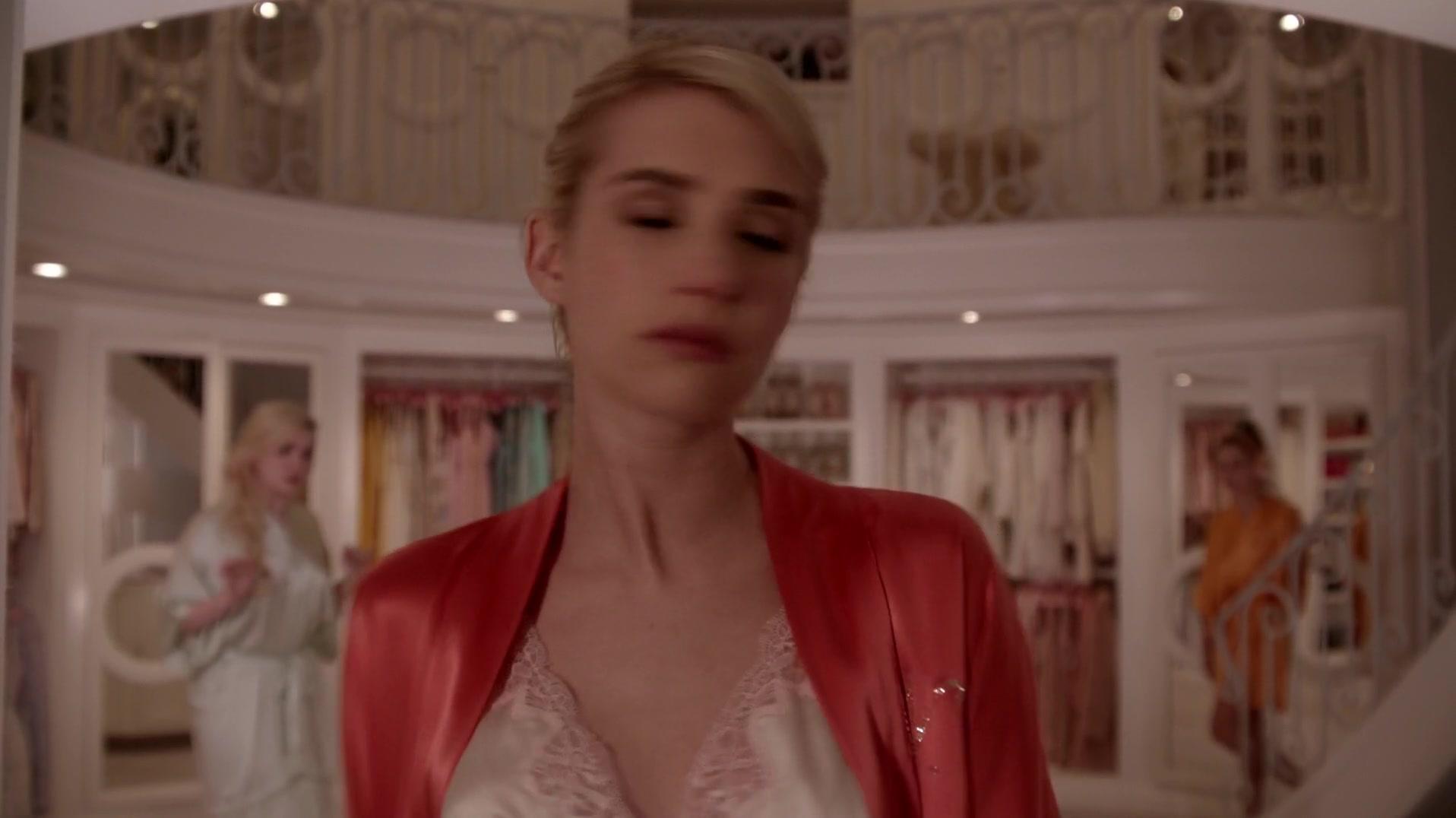 Scream_Queens_2015_S01E04_Haunted_House_2302.jpg