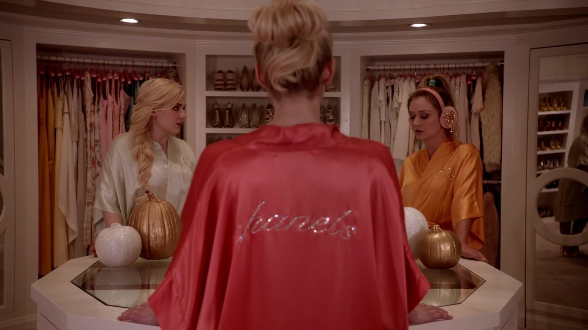 Scream_Queens_2015_S01E04_Haunted_House_2420.jpg
