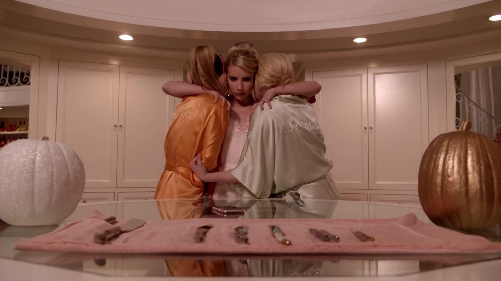 Scream_Queens_2015_S01E04_Haunted_House_2465.jpg