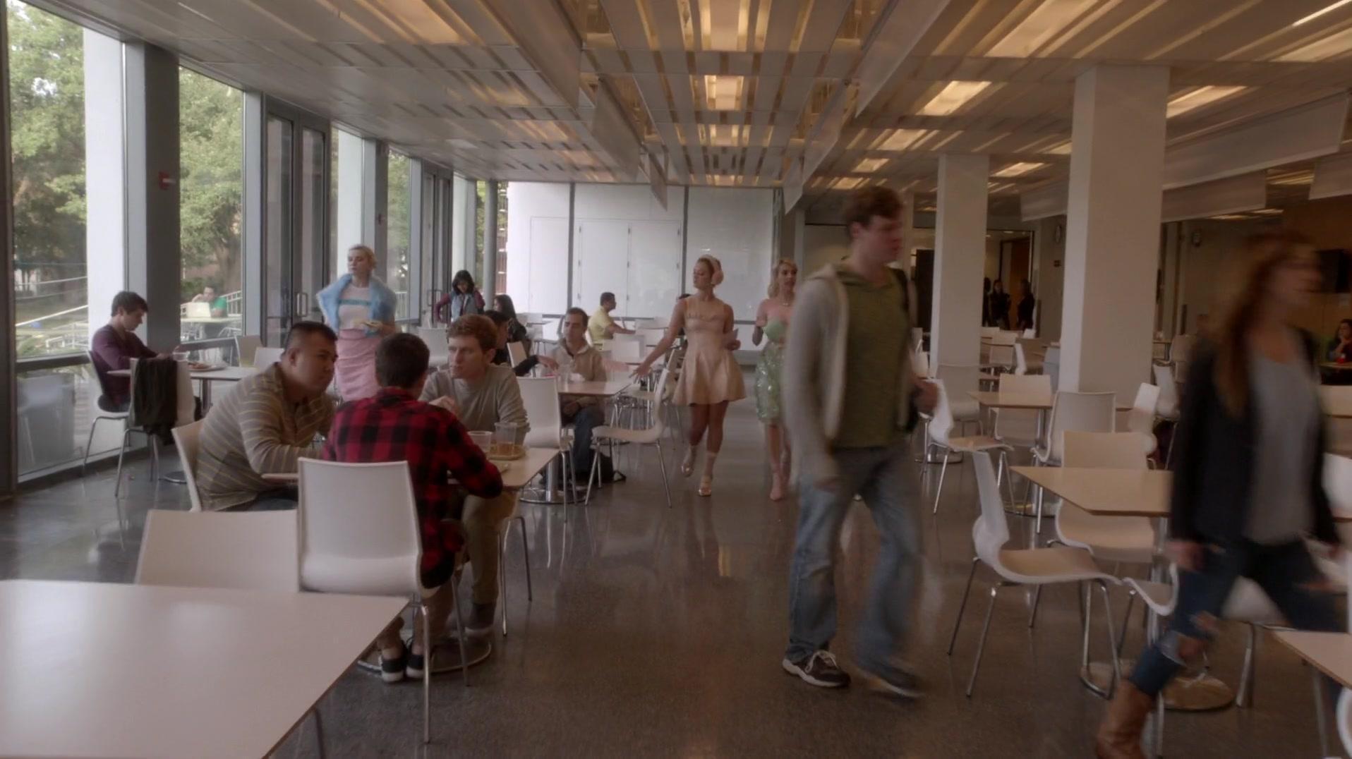 Scream_Queens_2015_S01E04_Haunted_House_4442.jpg