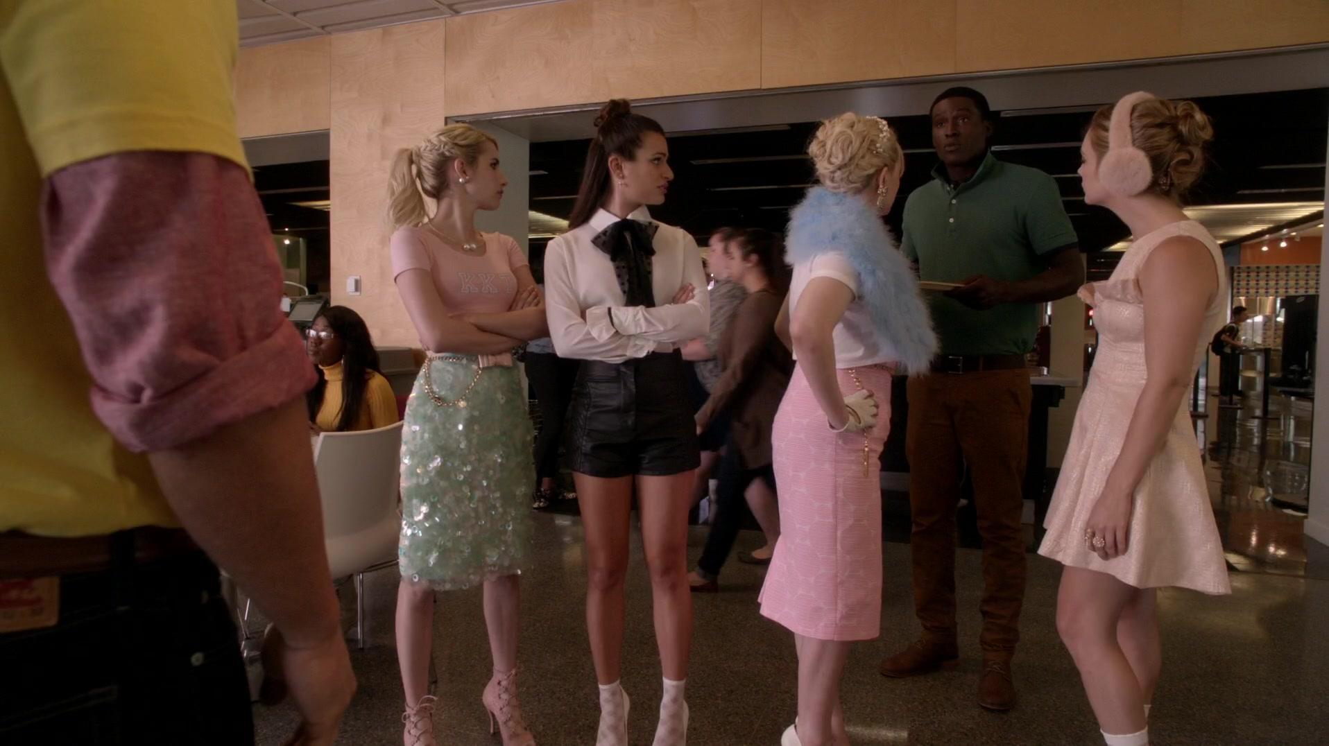 Scream_Queens_2015_S01E04_Haunted_House_4750.jpg