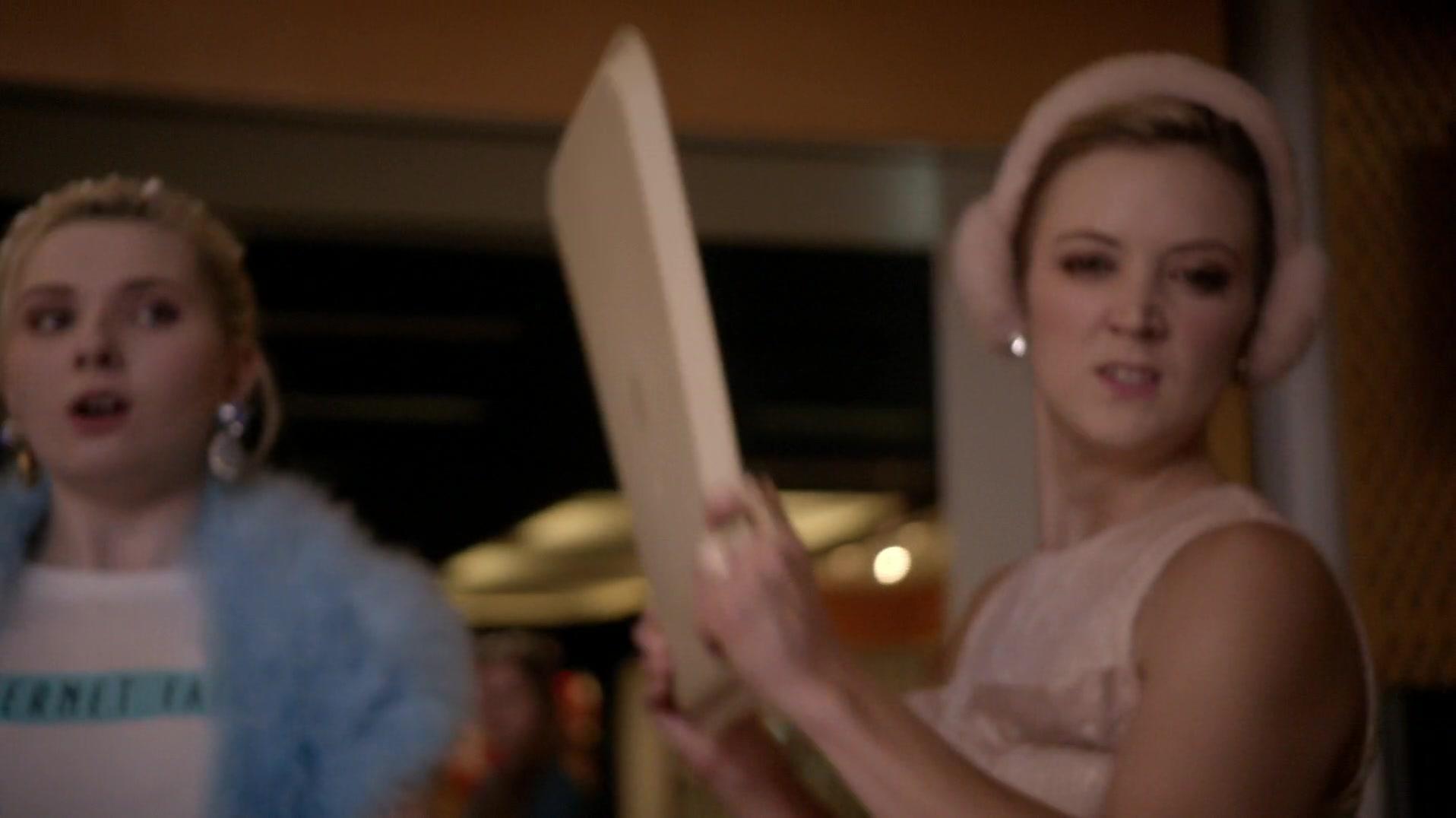 Scream_Queens_2015_S01E04_Haunted_House_4878.jpg