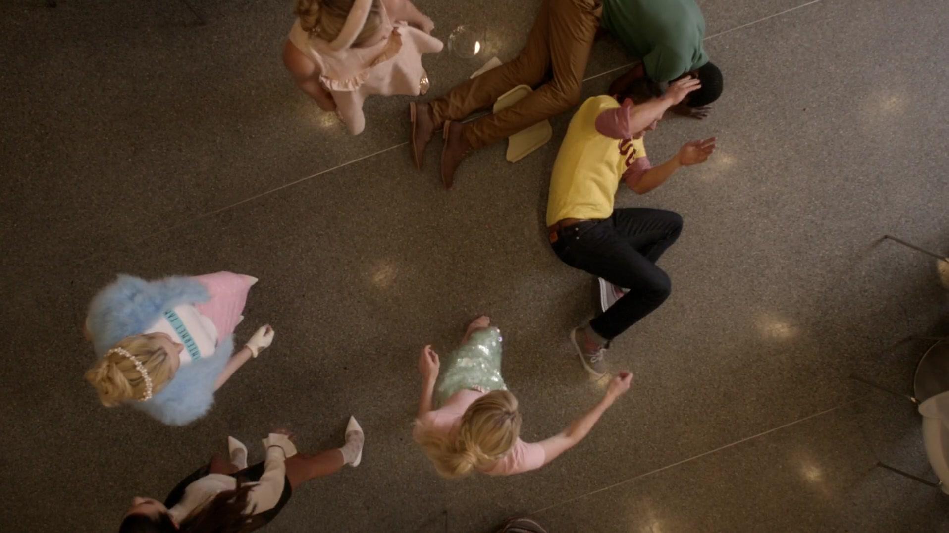 Scream_Queens_2015_S01E04_Haunted_House_4895.jpg