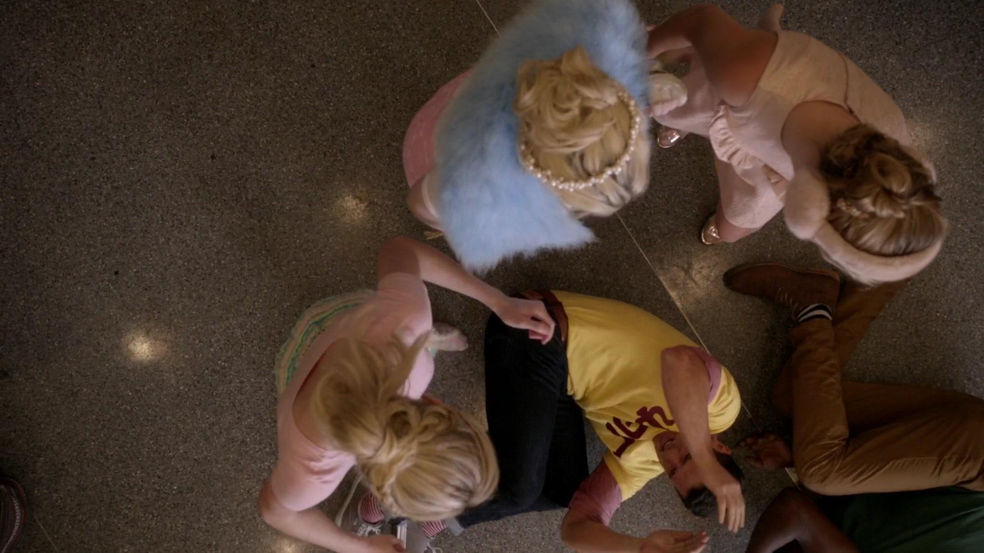 Scream_Queens_2015_S01E04_Haunted_House_4899.jpg