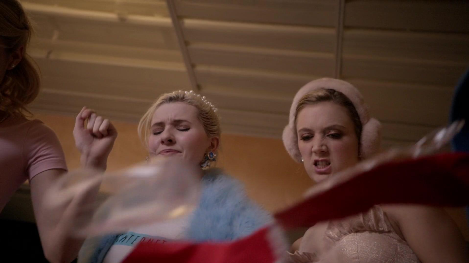 Scream_Queens_2015_S01E04_Haunted_House_4914.jpg
