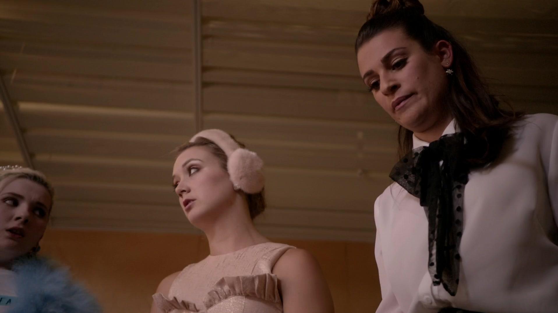 Scream_Queens_2015_S01E04_Haunted_House_4939.jpg