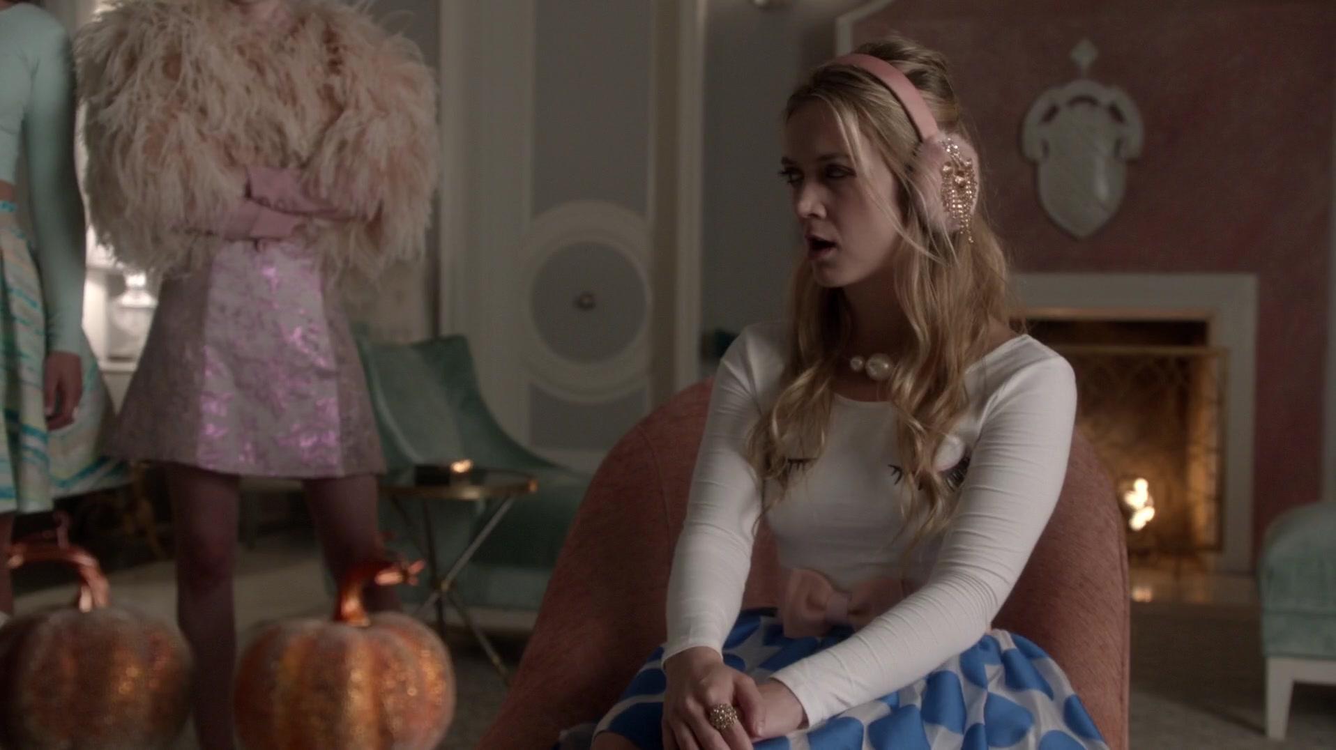 Scream_Queens_2015_S01E04_Haunted_House_5933.jpg